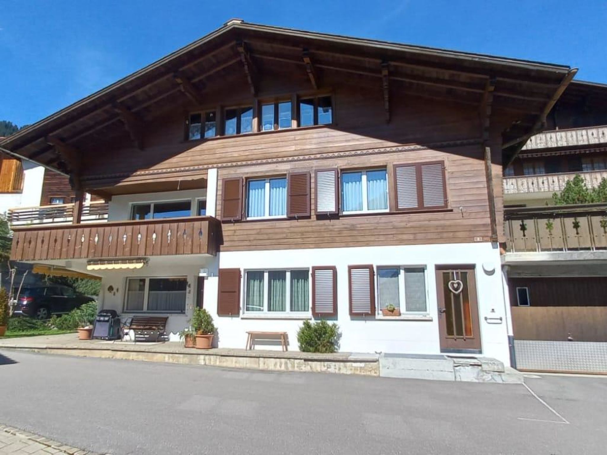 interhome-Chalet Delphin Appartement/Fewo, Bad, WC, 1 Schlafraum 2-Zimmerwohnung