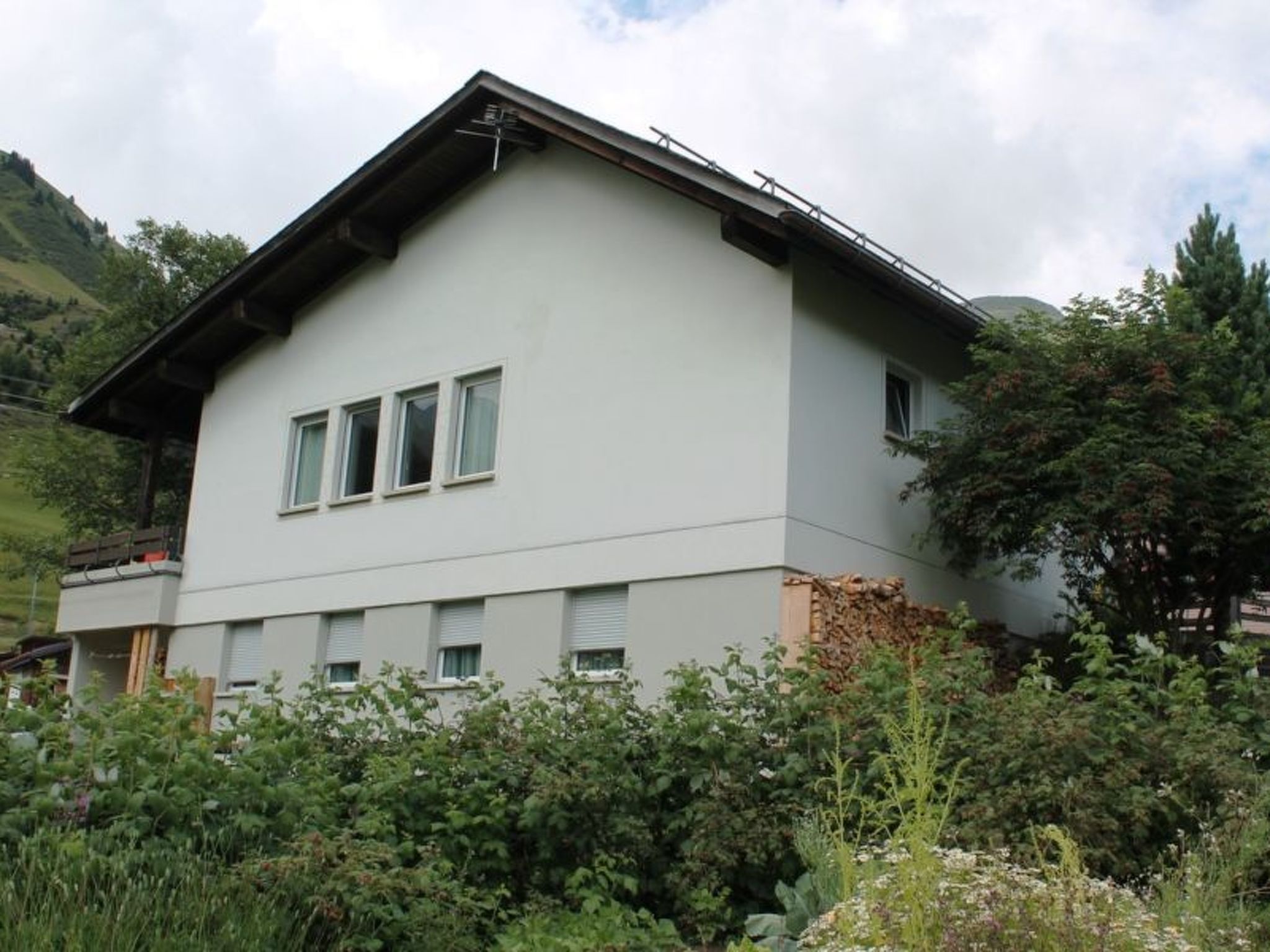 interhome-Tgèsa Moser Poltera, (Camischolas/Sedrun), 188.01