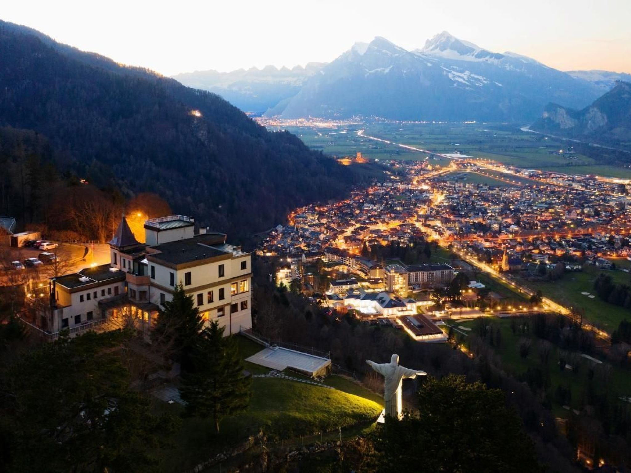 interhome-Ganzes Schloss Hotel Wartenstein inkl. Restaurant