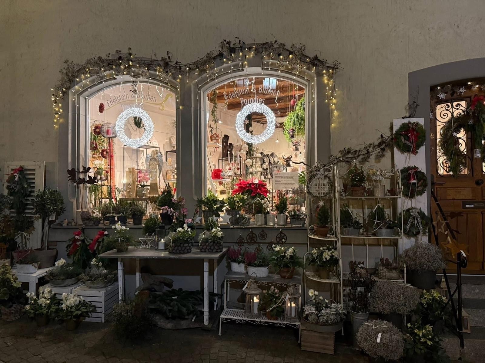 Edelstein & Blumen Paradies