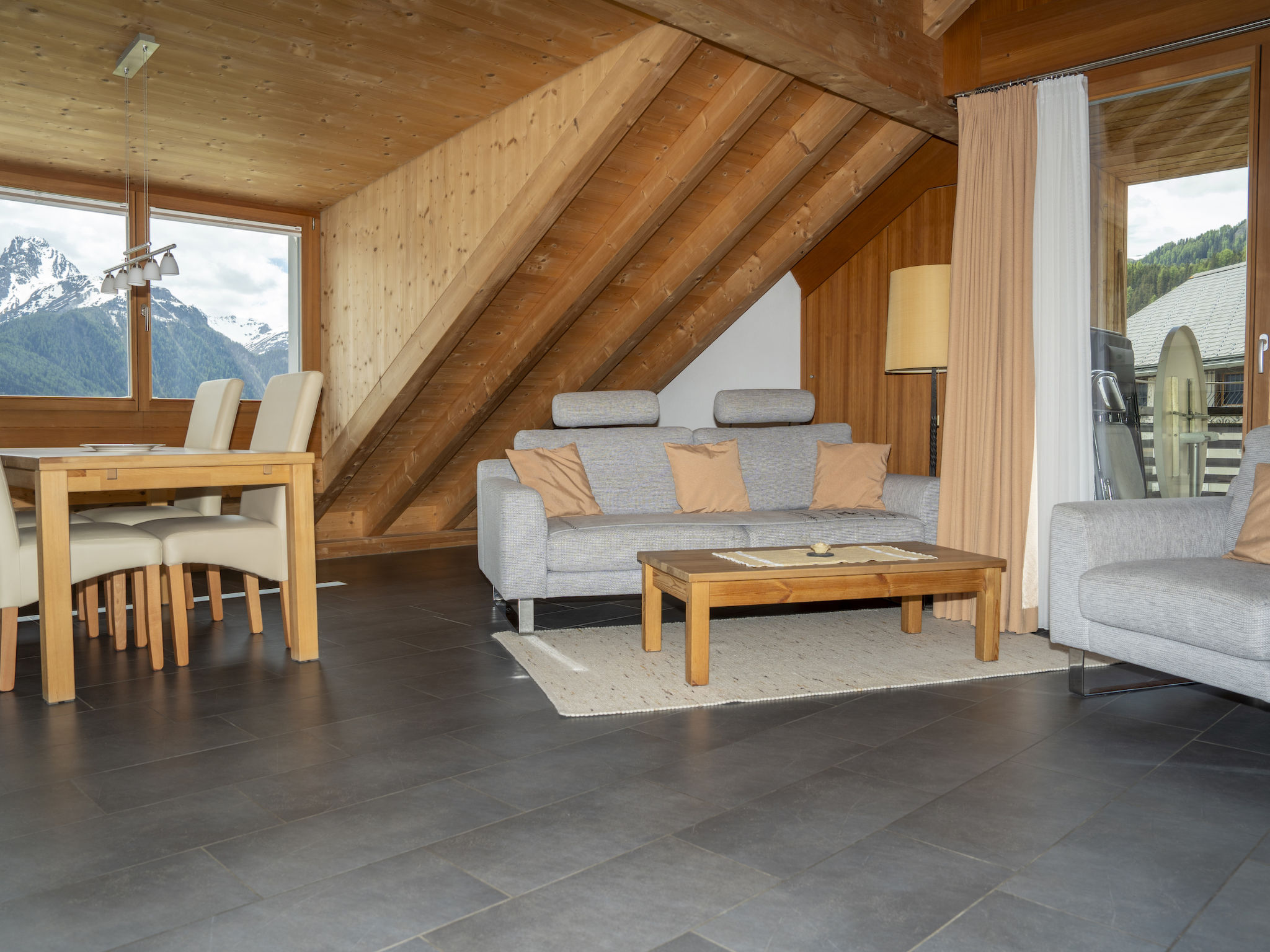 interhome-Chasa Flora, (Ftan)