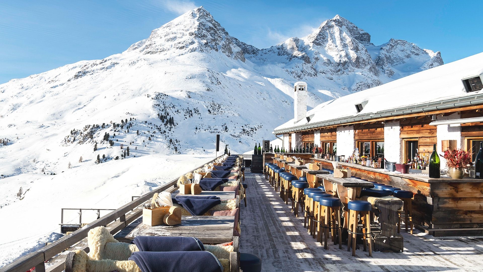 Paradiso Mountain Club & Restaurant