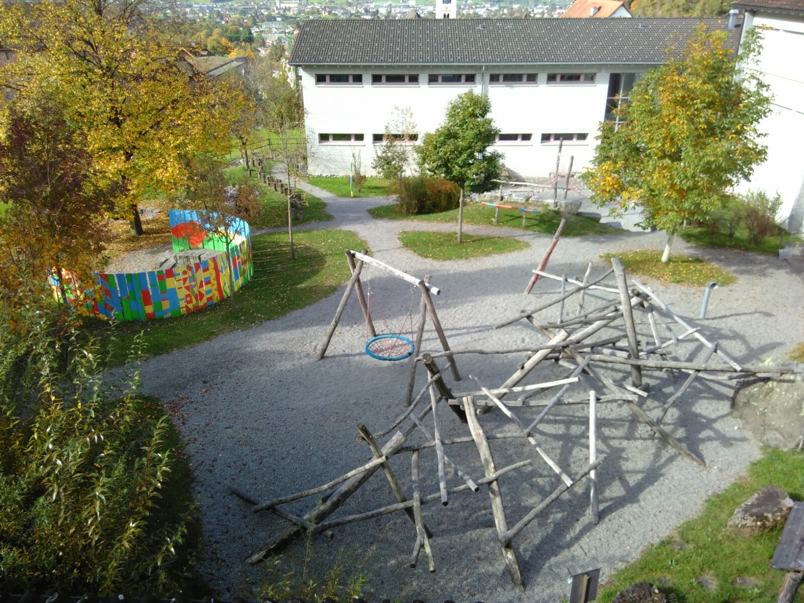 Spielplatz Bürglen Schulhaus Spielmatt