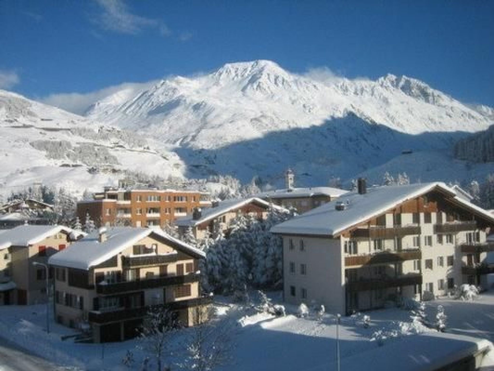interhome-modern eingerichtete Ferienwohnung in Andermatt