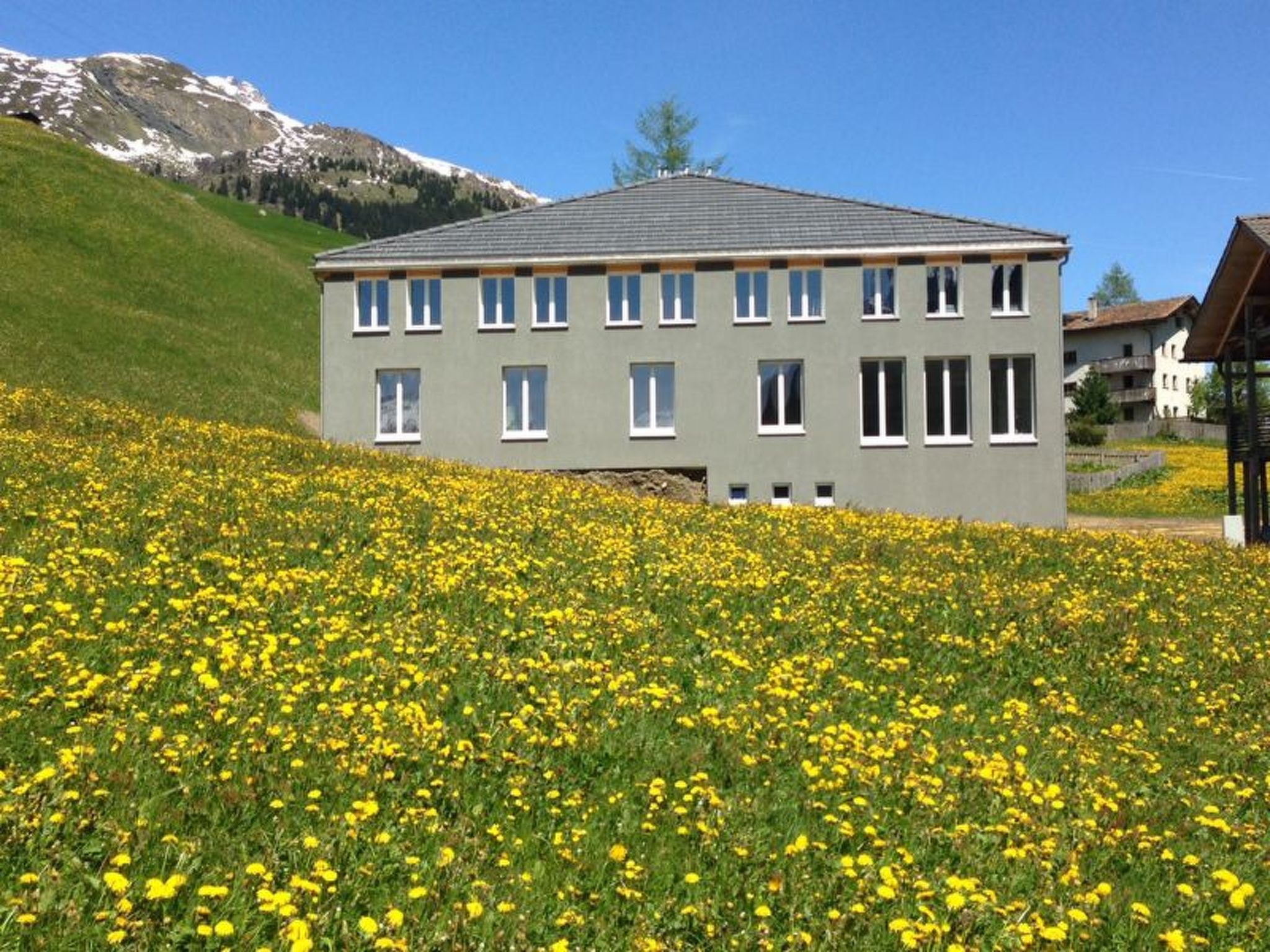 interhome-Ferienhaus Isla, (Nufenen),