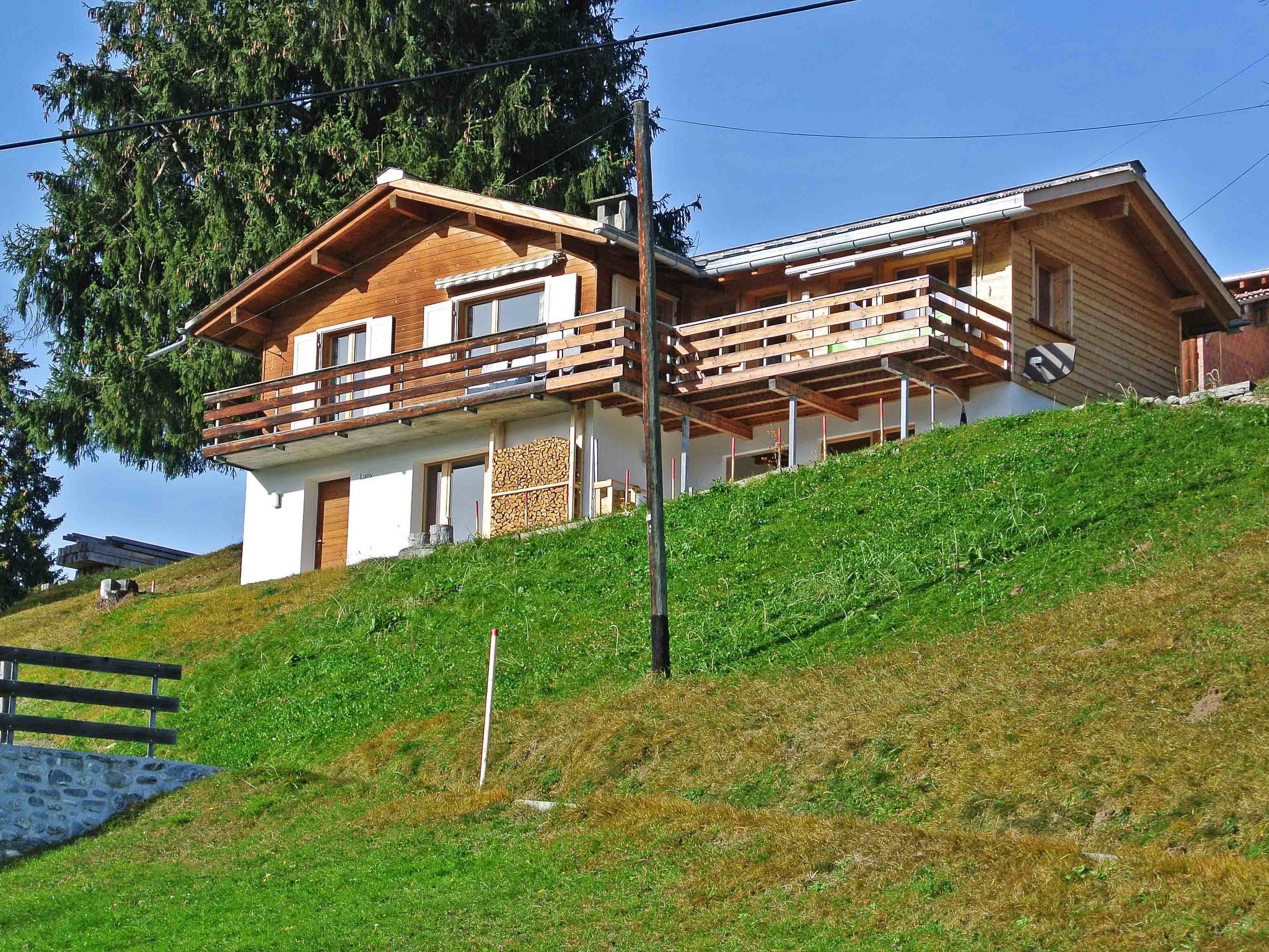 interhome-Ferienhaus Larix, (Pany), larix_pany