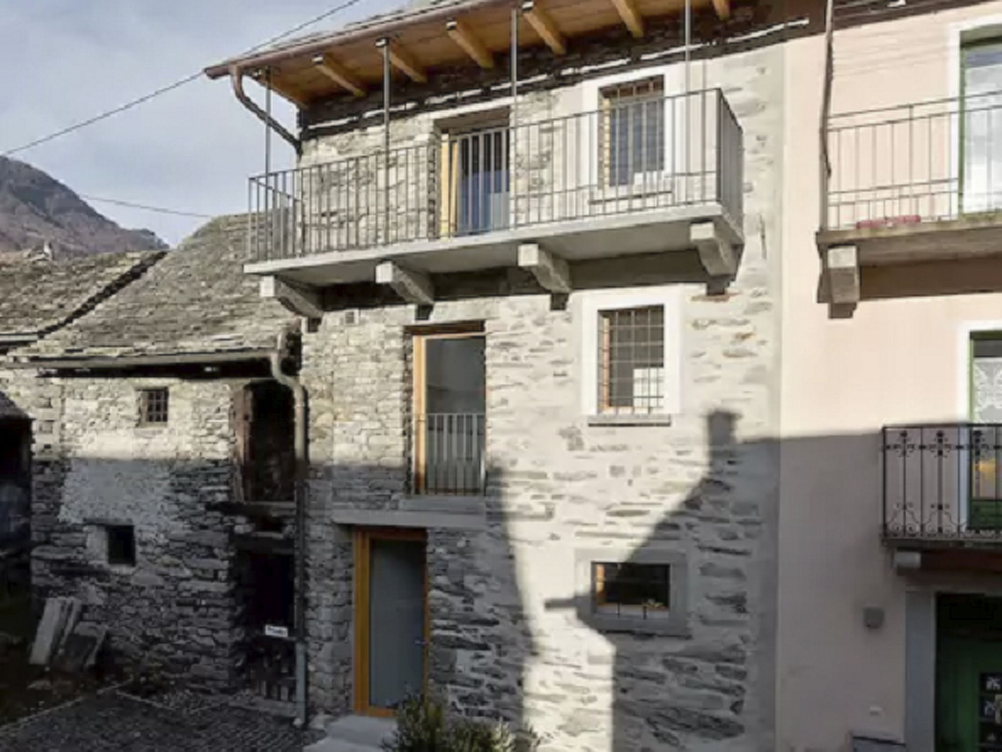 interhome-Rustico di vacanza nel nucleo di Moghegno