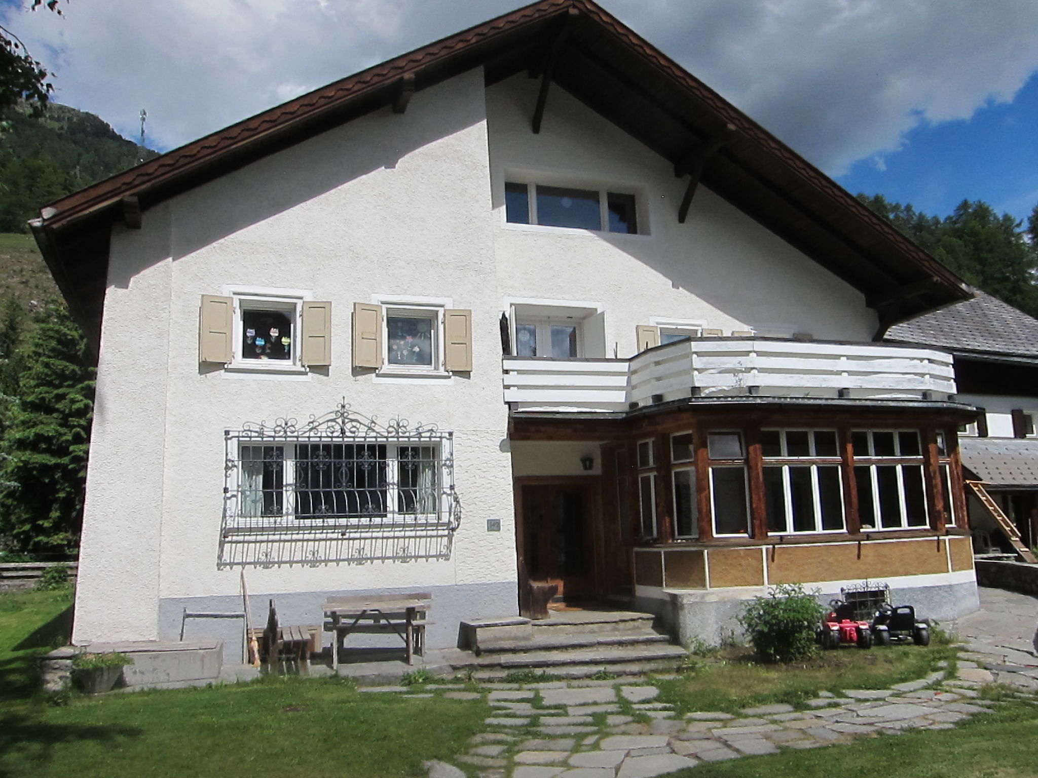 interhome-Chasa Gross, (Zernez)