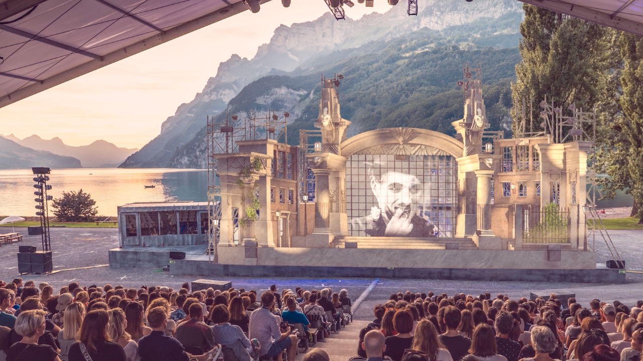 Chaplin Musical Walenstadt Stage design