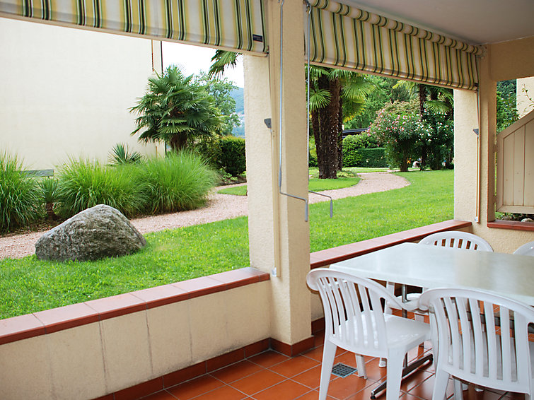 interhome-Residenza Parcolago Apt.008