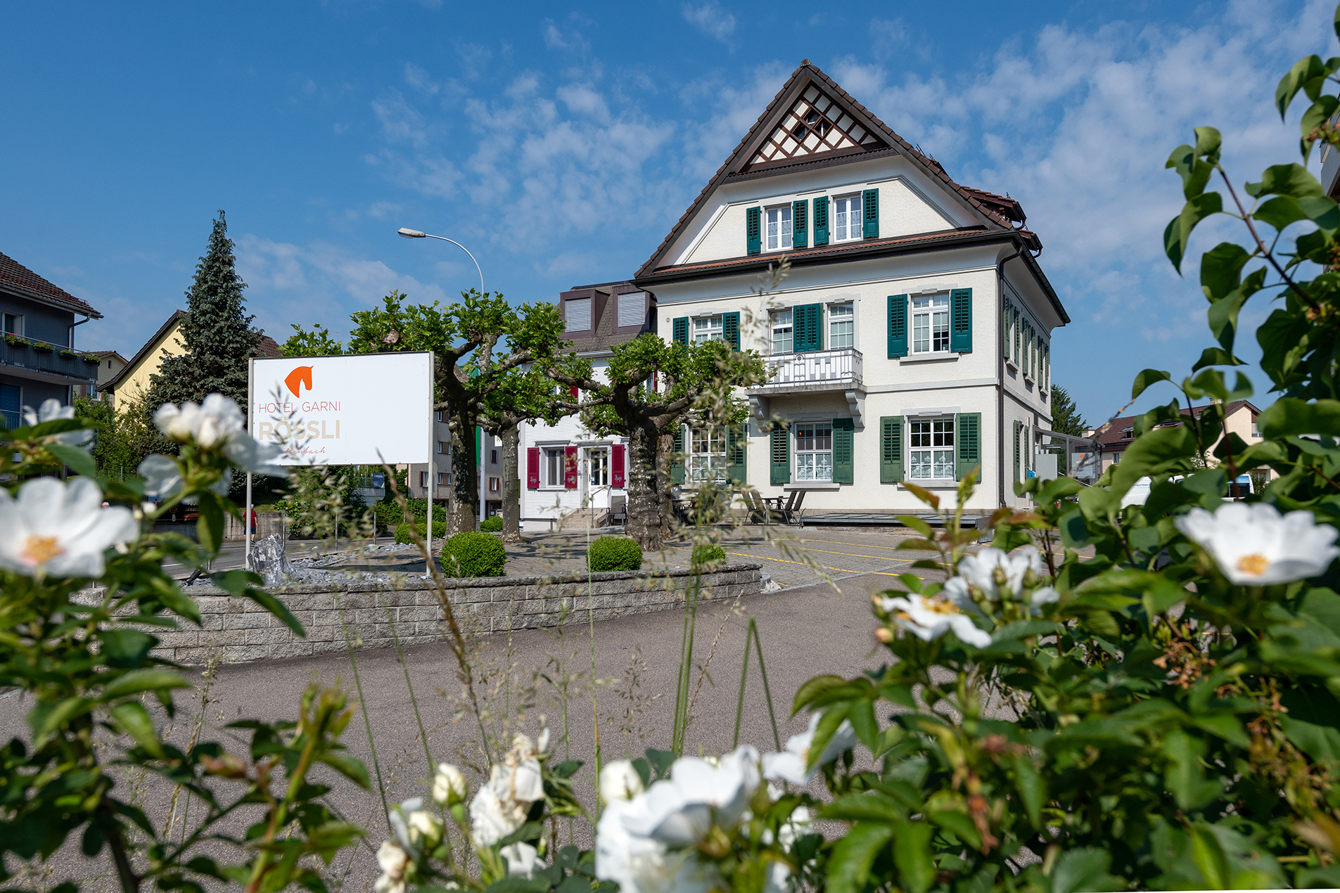 tomas-Hotel Garni Rössli - Garni Rössli in Wittenbach im Frühjahr