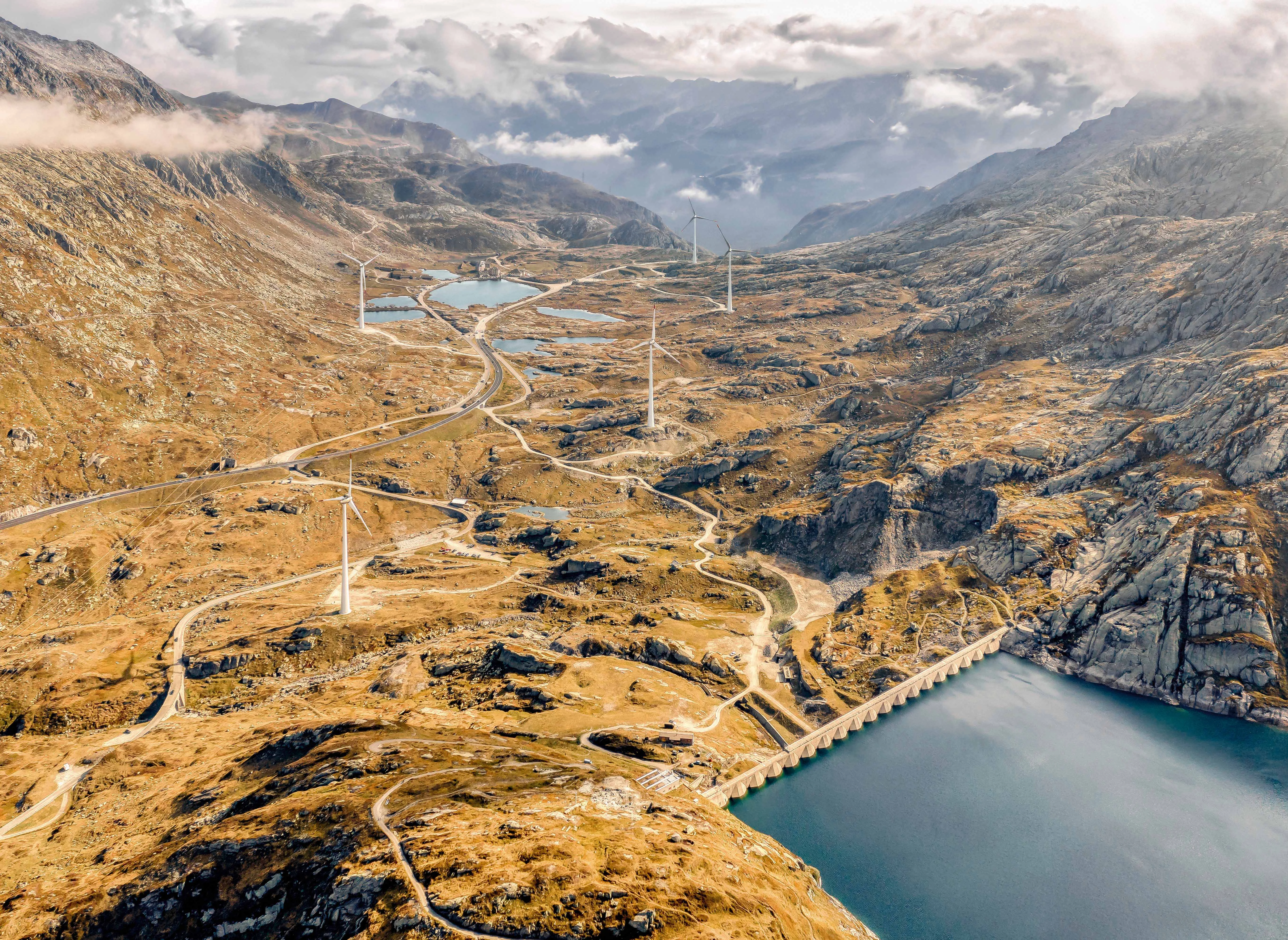 mys-Visita guidata: Diga Lucendro e Parco Eolico San Gottardo-Windpark nord