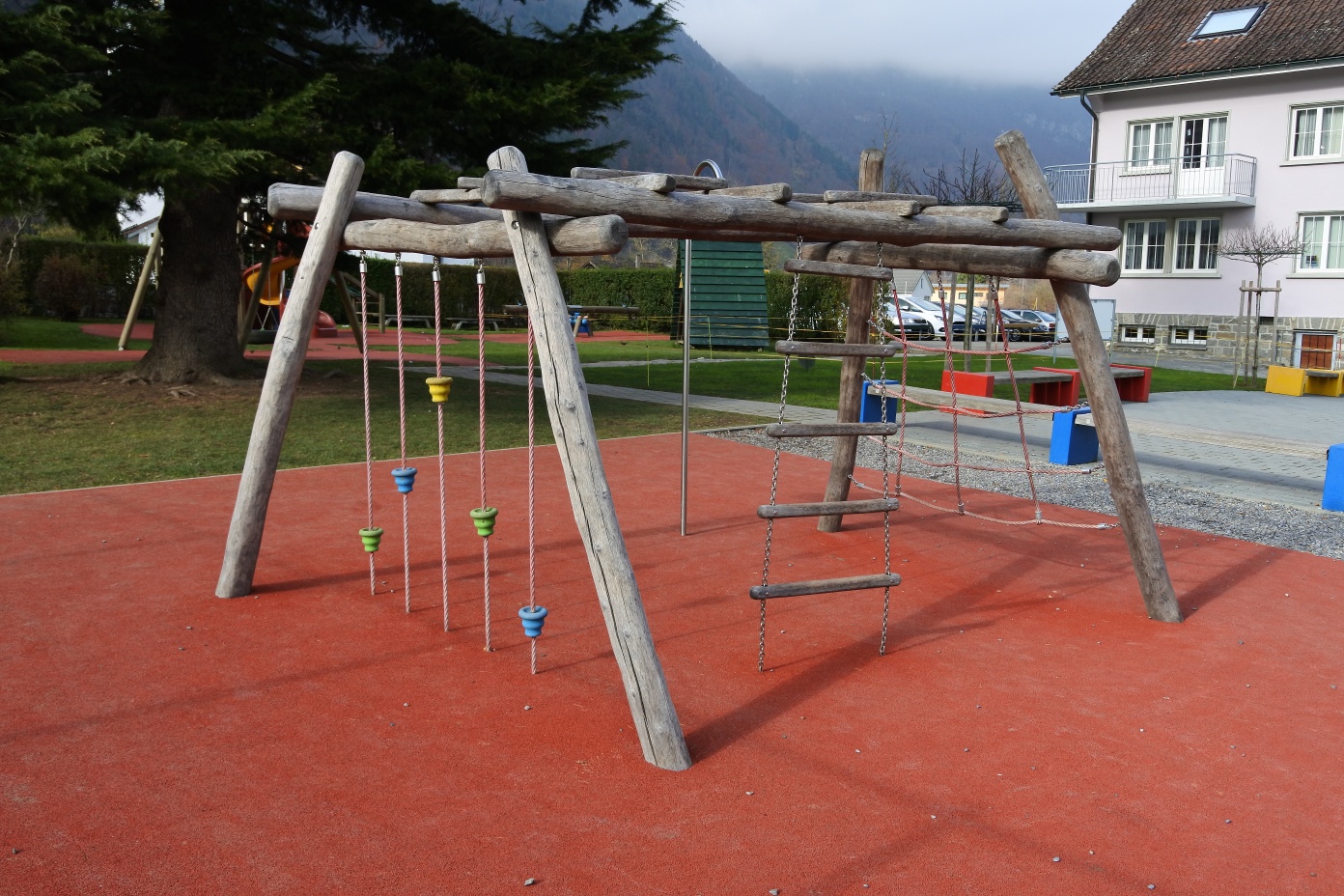 Spielplatz Seedorf Kreisprimarschulhaus