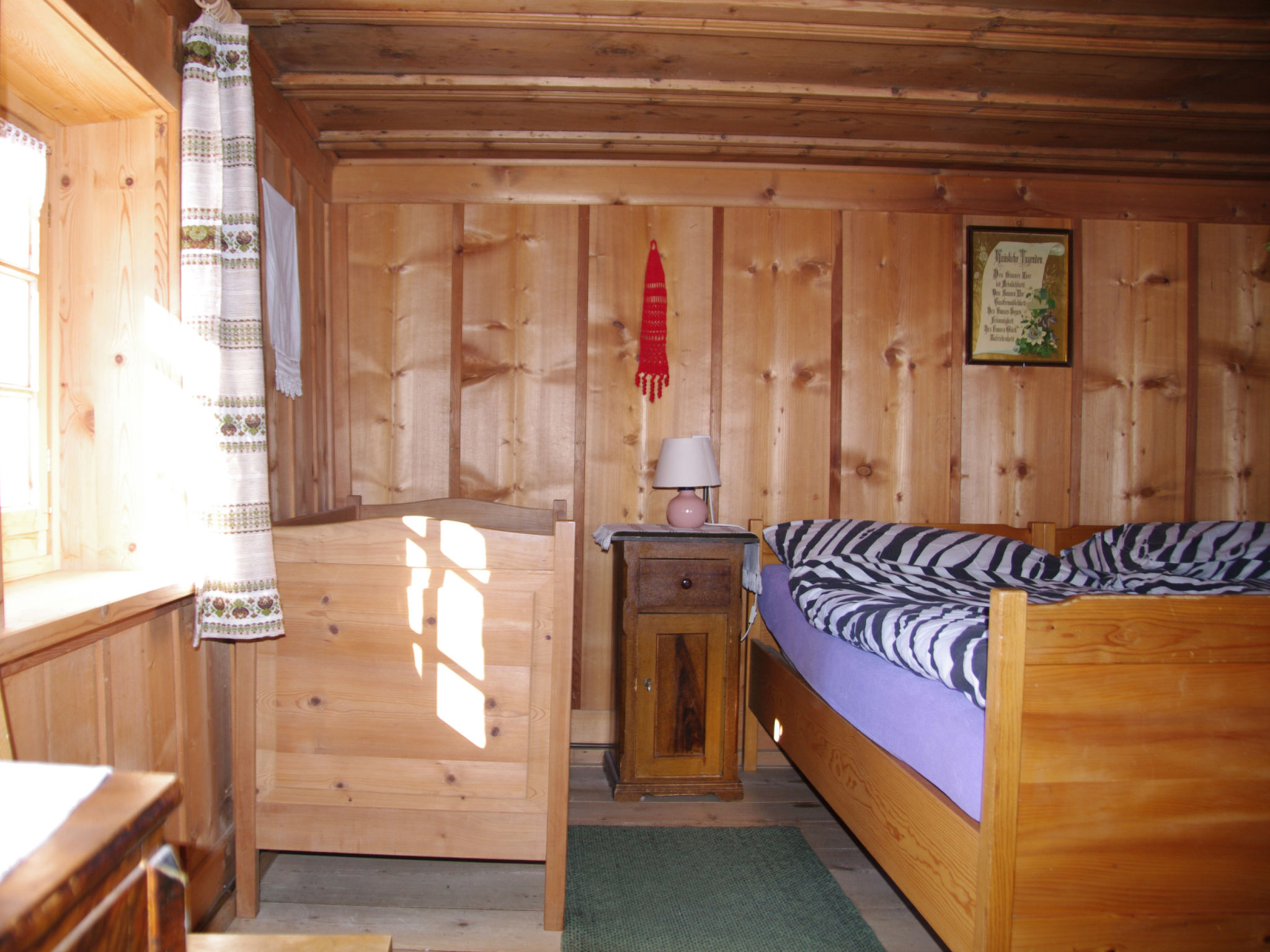 interhome-Ferienhaus Altes Walserhaus, Brün, (Valendas-Brün), 22004B