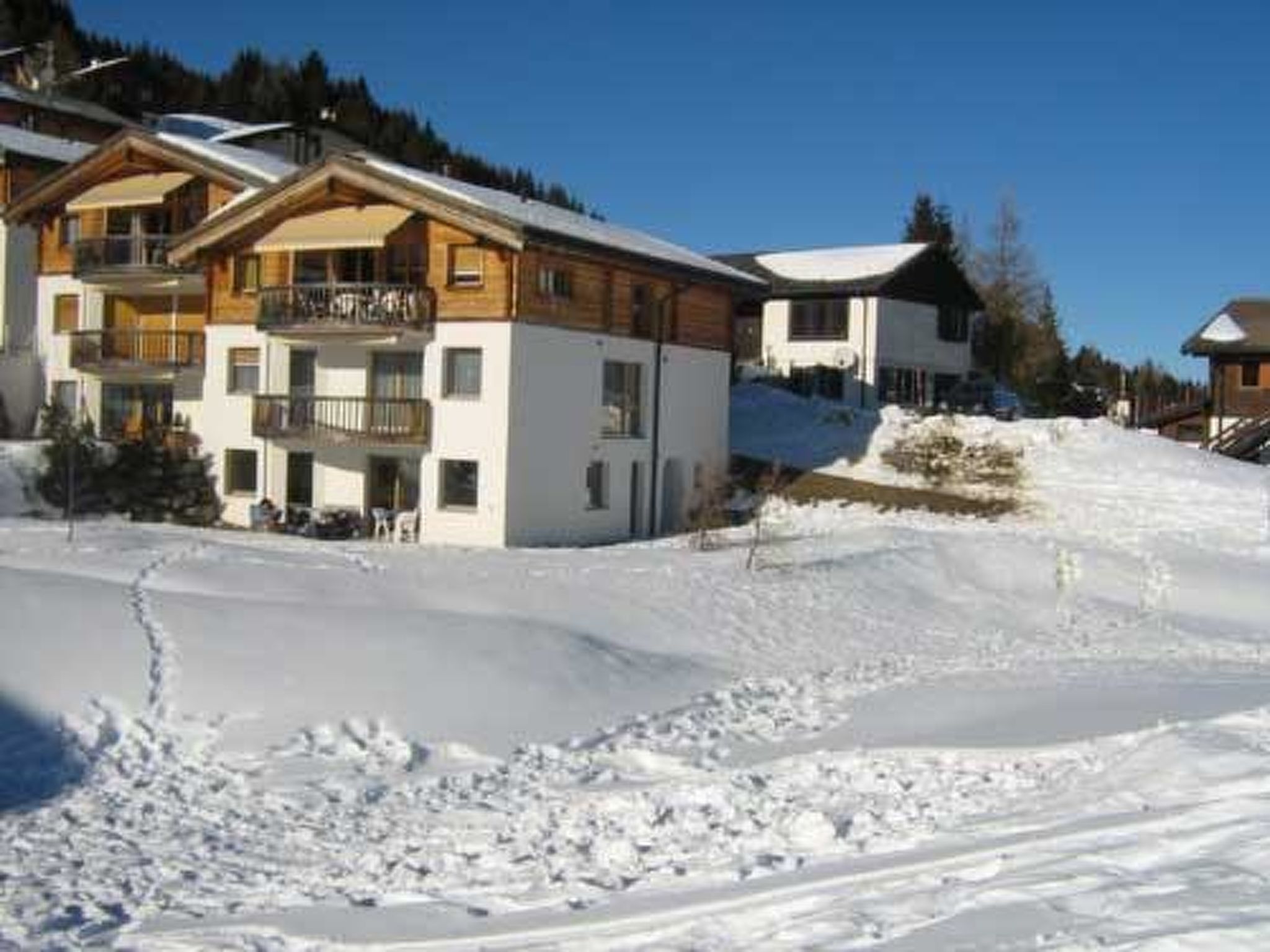 interhome-Cresta Sartons Brenn Appartement/Fewo, Badewanne, 1 Schlafraum