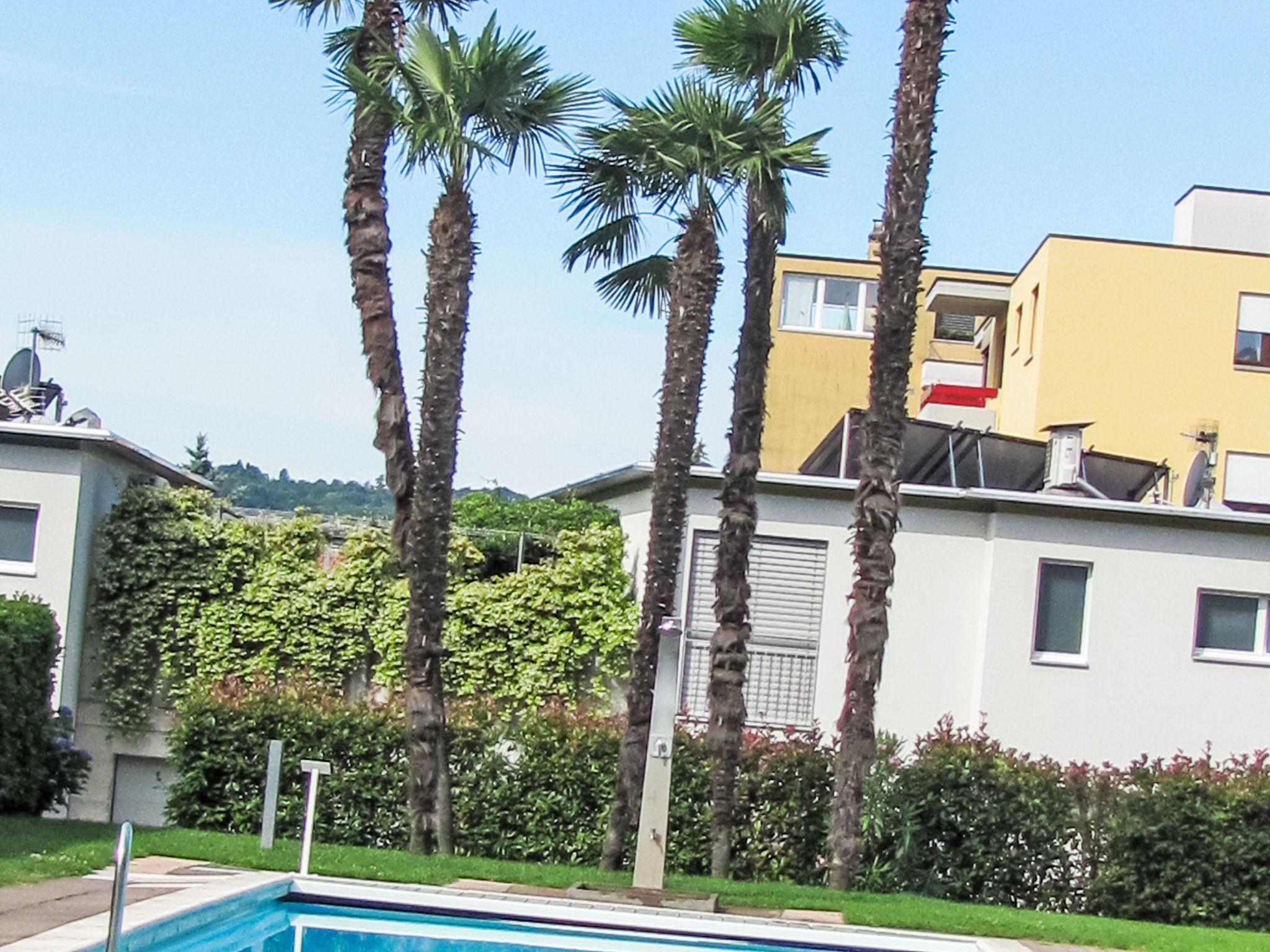 interhome-2 Zimmer Gartenwohnung mit Pool