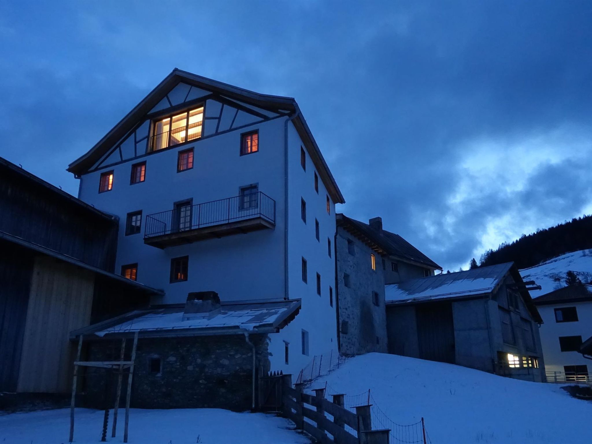 interhome-Tgesa Antgerna Appartement/Fewo, Bad, WC, 4 oder mehr Schlafräume