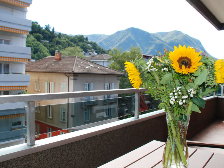 interhome-Shina App. 8