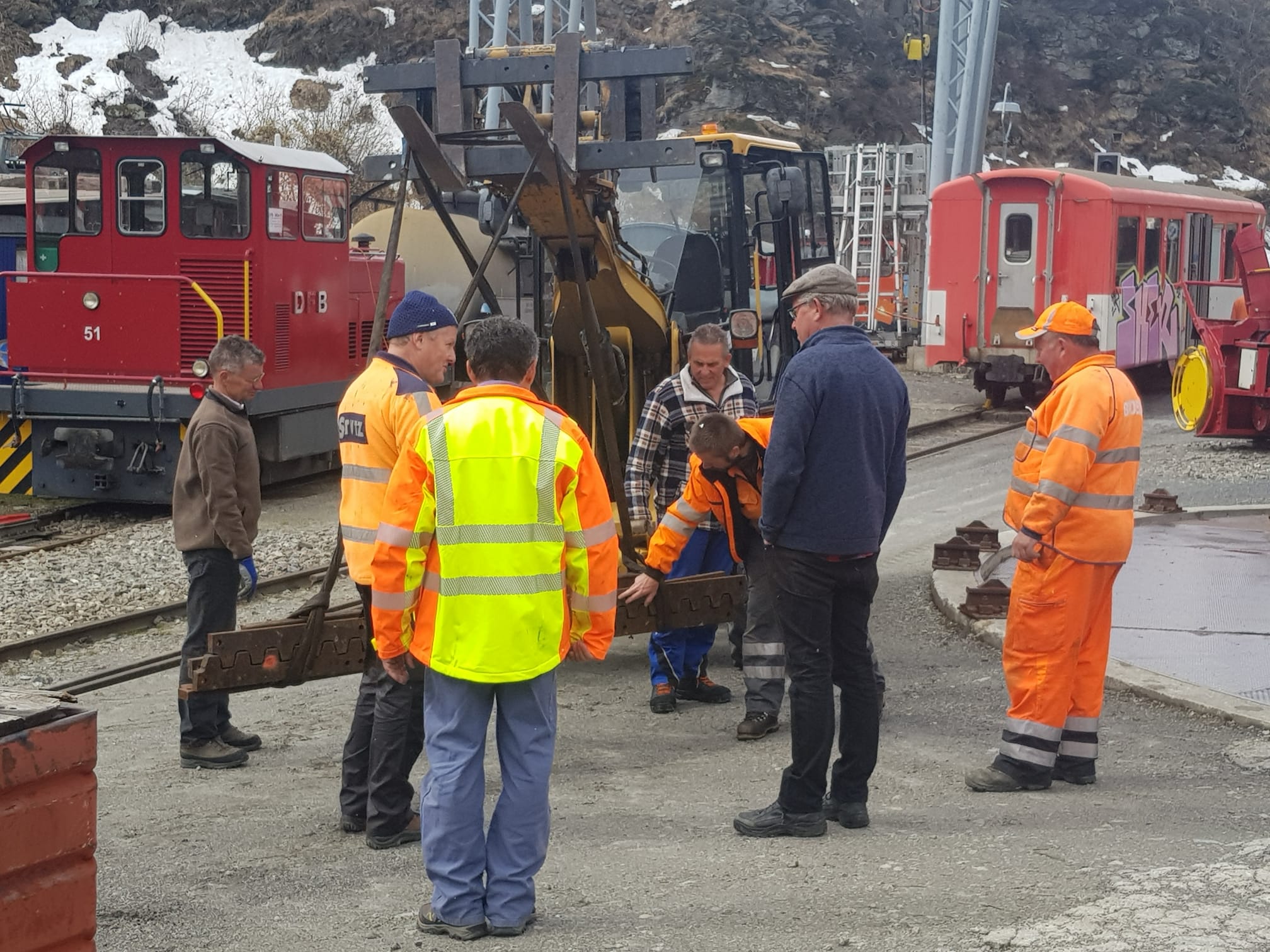 VFBO Bauwoche 20-2021 / Schienenvorbereitung Depot Realp (2)