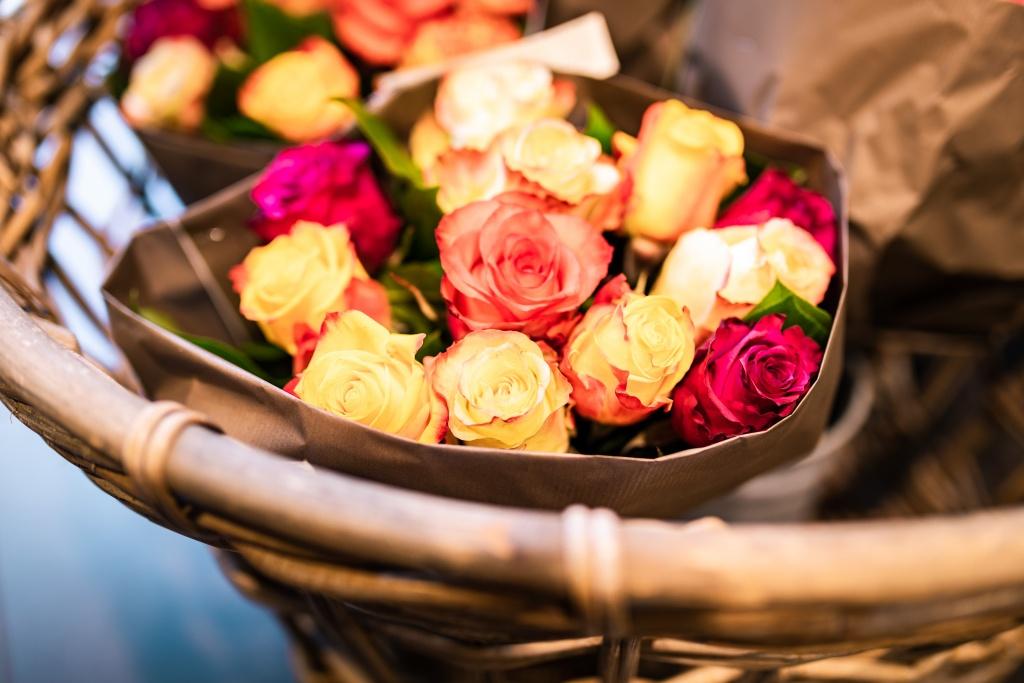 mys-Rosenstrauss zum Valentinstag-Rosenbasket