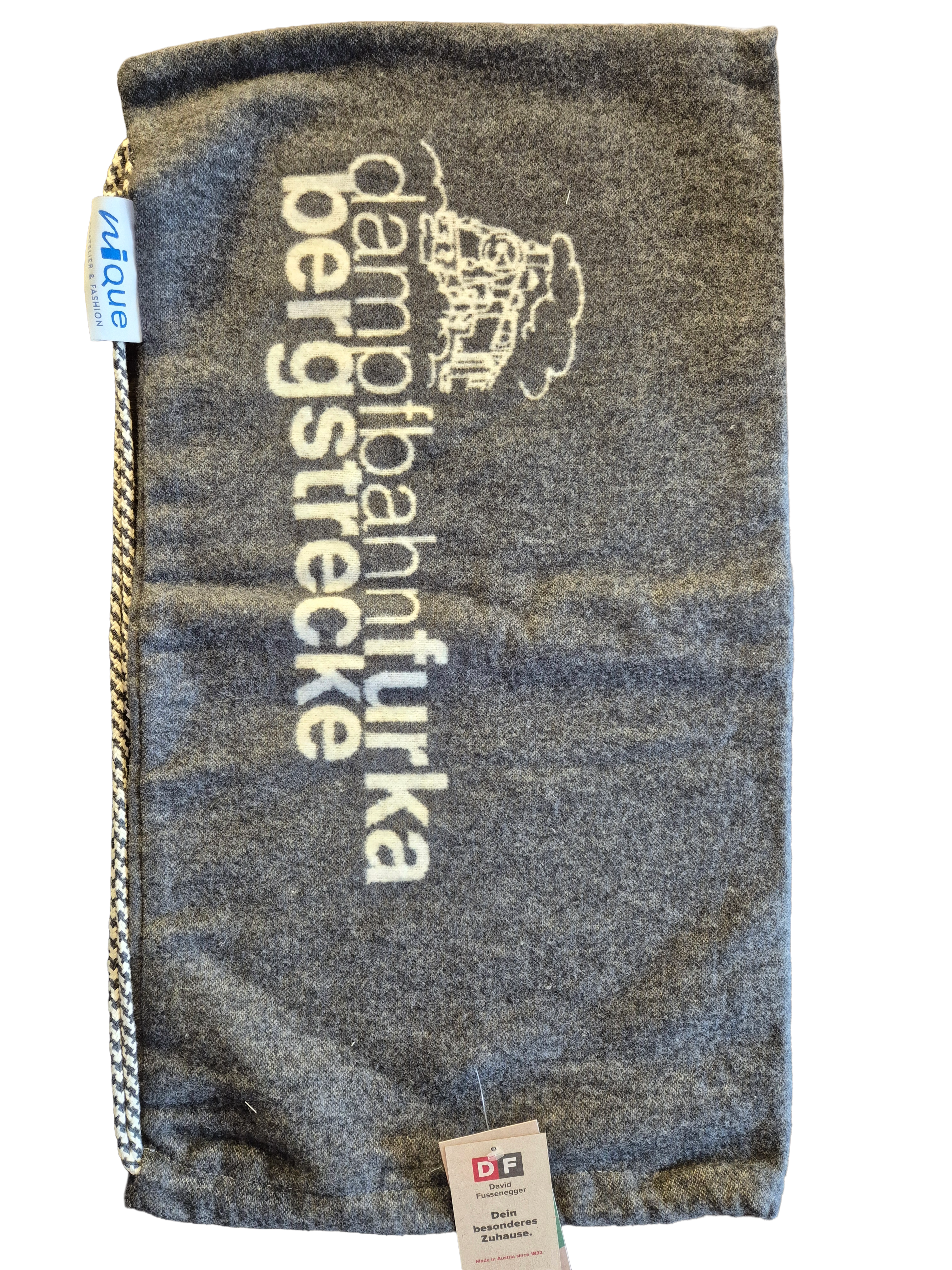 Wolldecke DFB mit Dampfzug-Motiv und Tasche 2