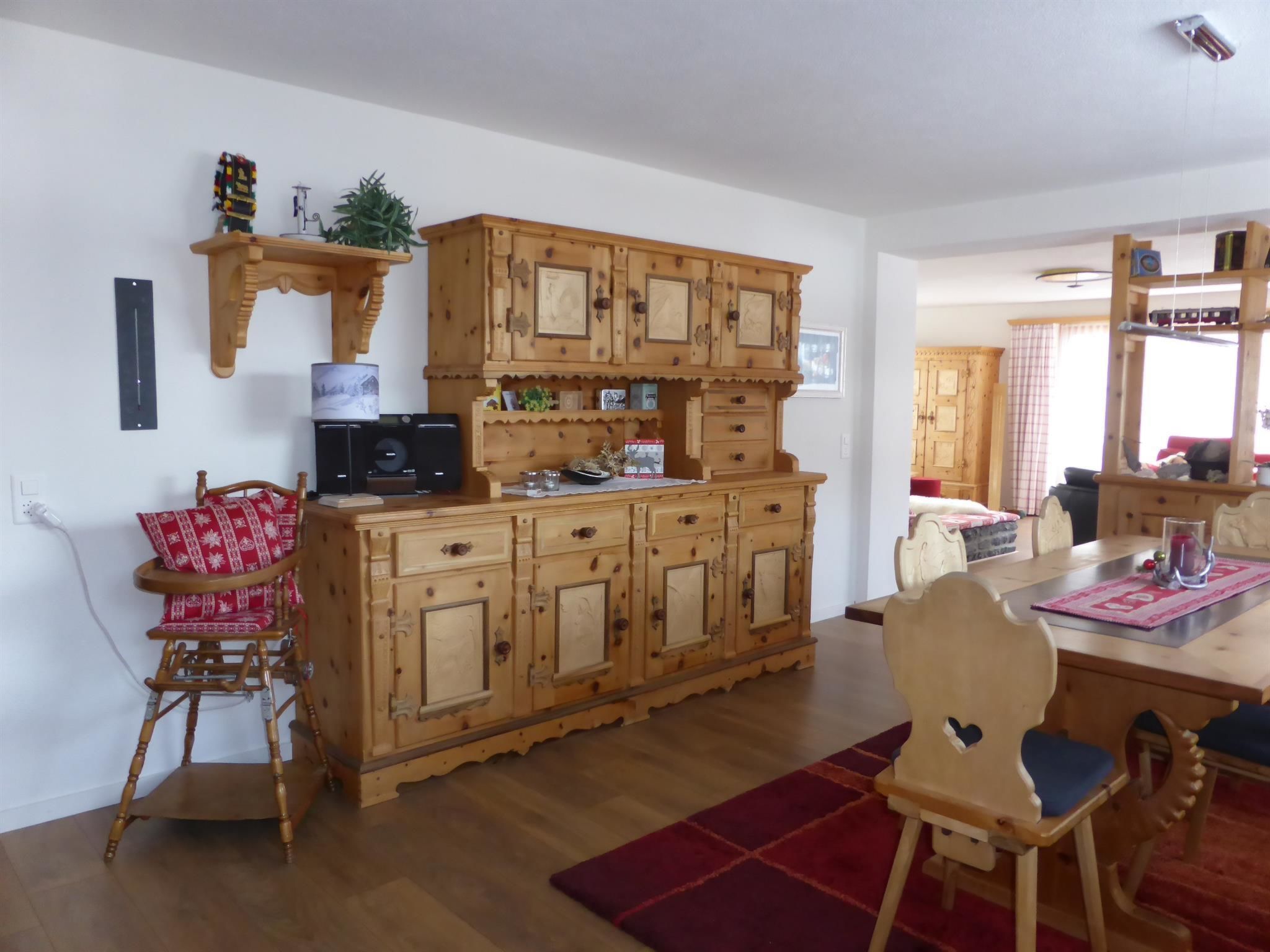 interhome-Chalet Manulia 5 Appartement/Fewo, Dusche oder Bad, WC 5 1/2-Zimmerwohnung