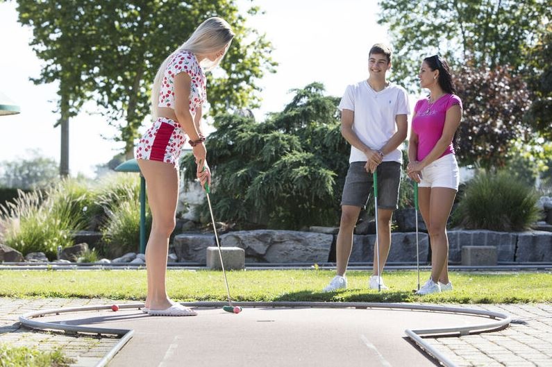 Minigolf im Sportzentrum, Zuchwil