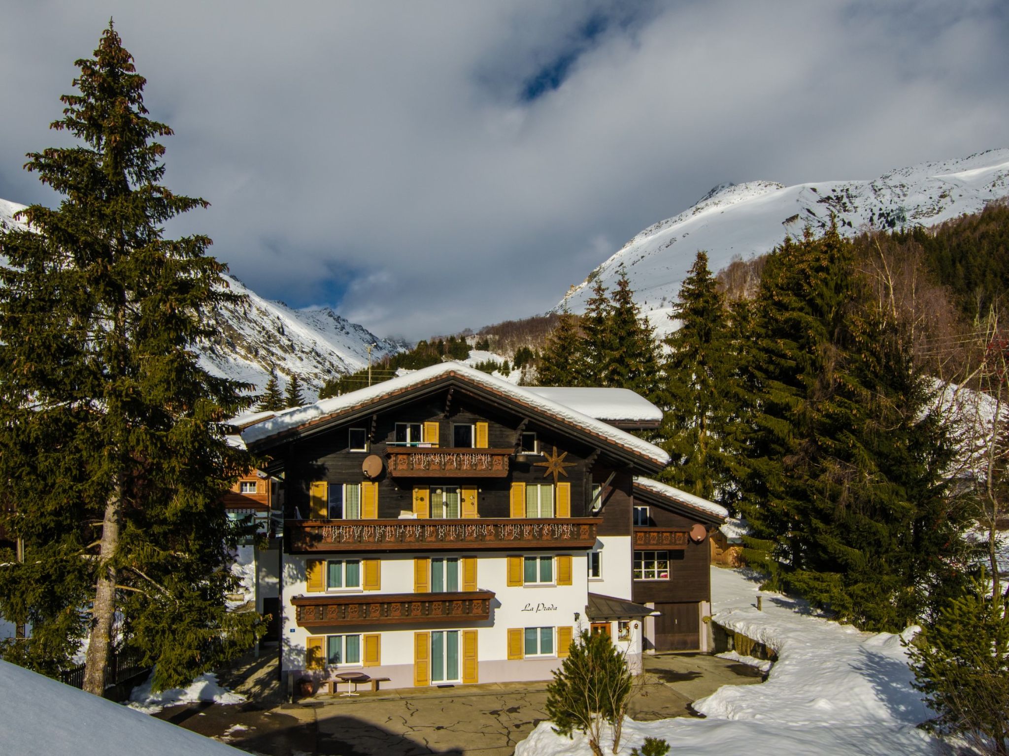 interhome-La Prada Monn, (Sedrun), 180.01/02/03