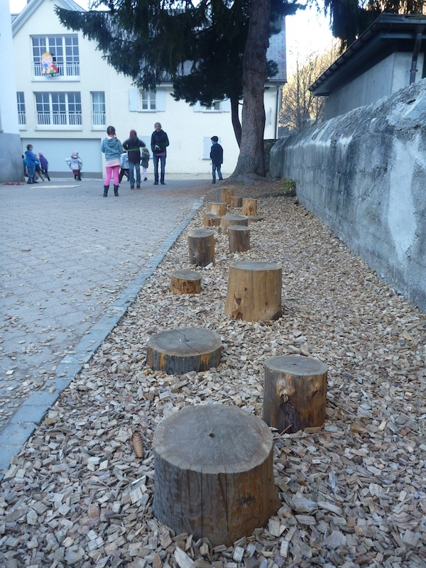 Spielplatz Andermatt Dorfschulhaus
