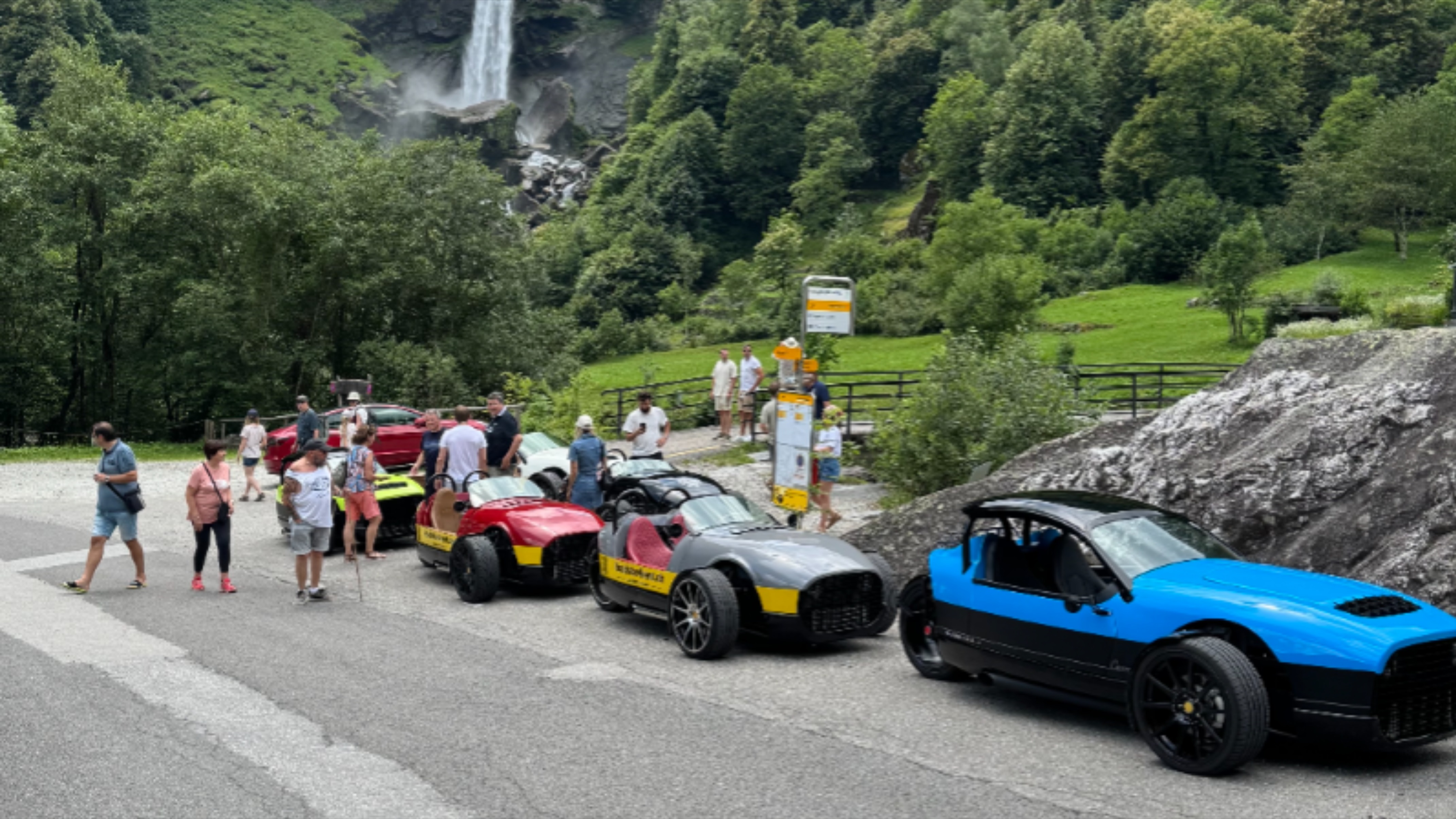 Vanderhall Fahrt mit einem 3 rädrigen Roadster