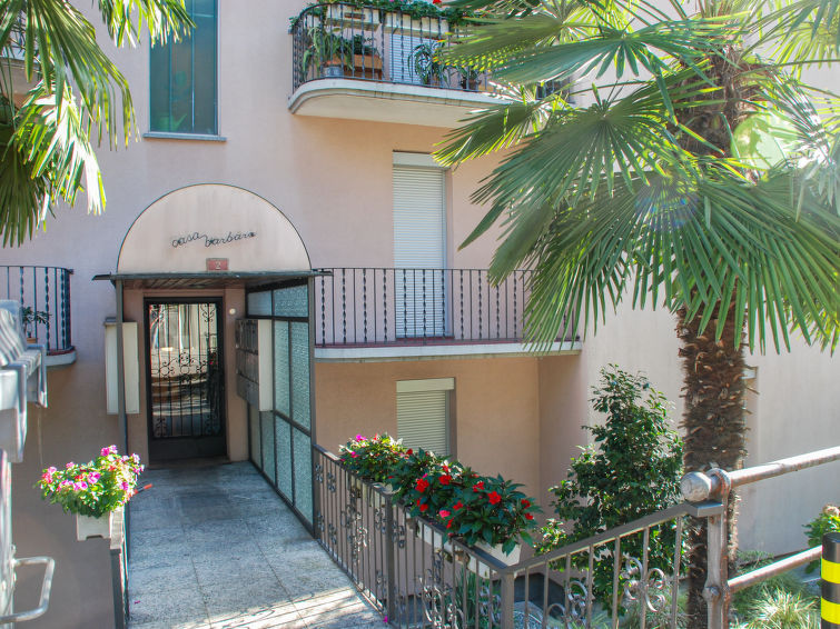 interhome-Appartamento 2- Giardino