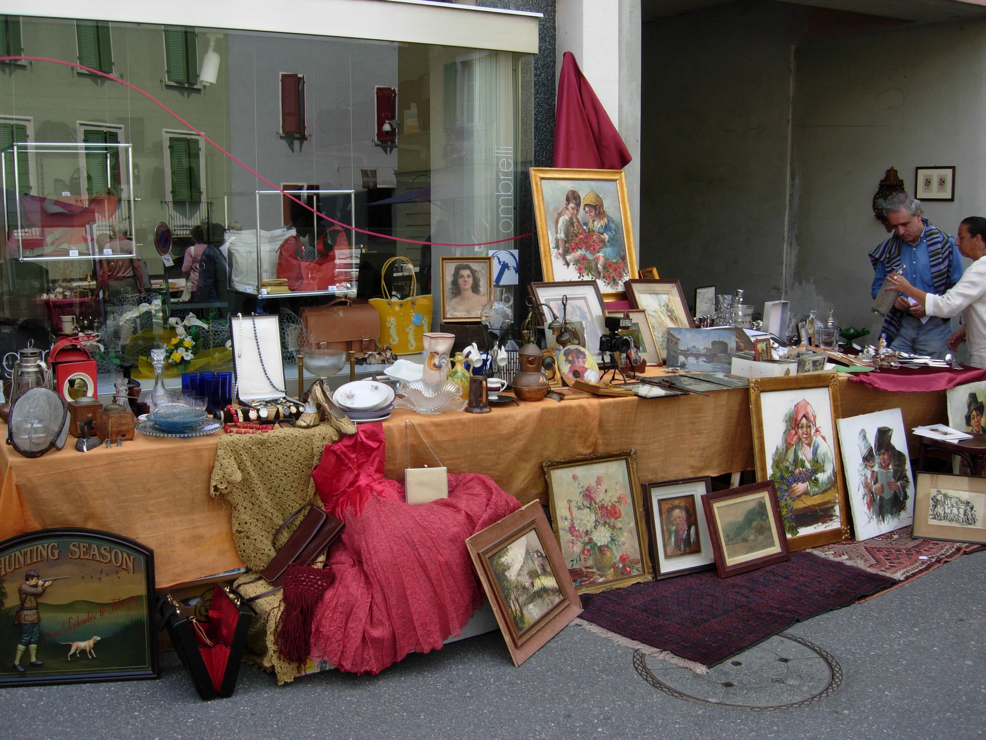 mys-Specialità e Fiera dell’antiquariato nel Magnifico Borgo-Fiera dell'antiquariato, Mendrisio