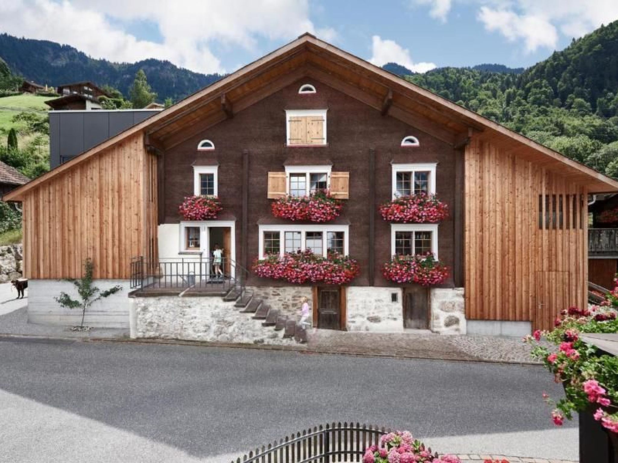 interhome-Schindelhaus