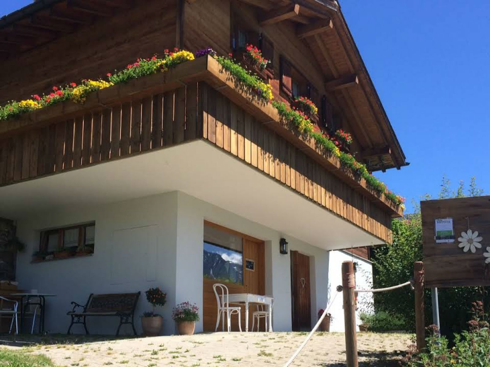 Negozi Sut Vitg, Morissen