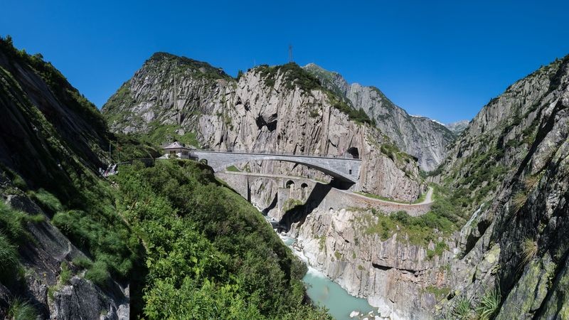 Devil’s bridge