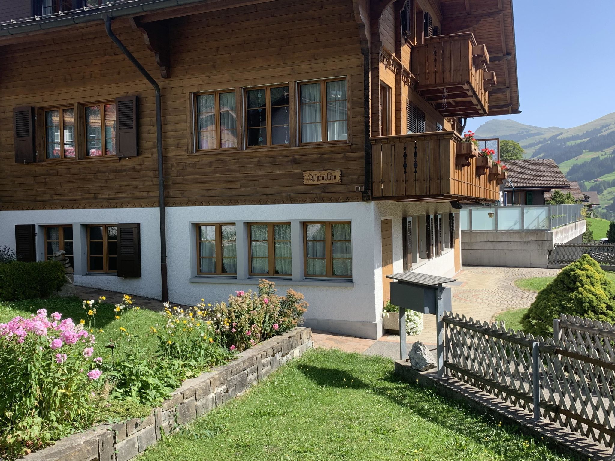 interhome-Alpenglühn Appartement/Fewo, Bad, WC, 3 Schlafräume