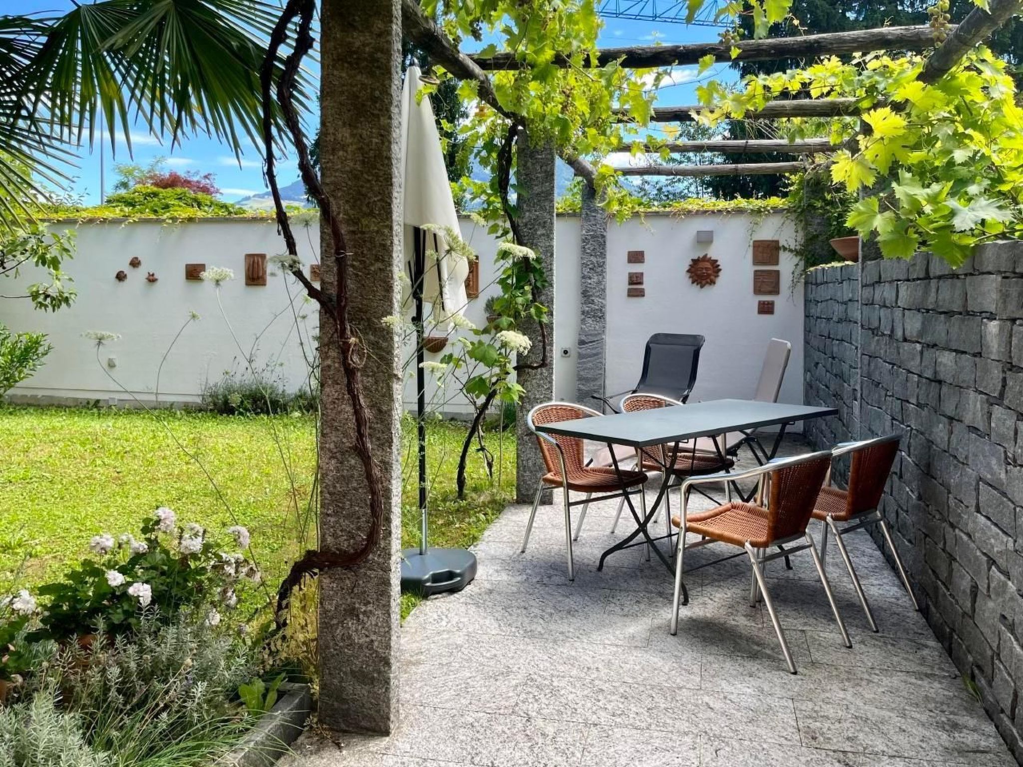 interhome-1,5 Zimmer Ferienwohnung