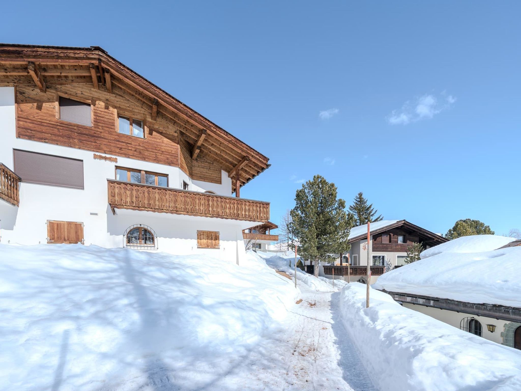 interhome-Chalet Marmotta 2 by Arosa Vacations Ferienhaus, Dusche und Bad, WC, 3 Schlafräu