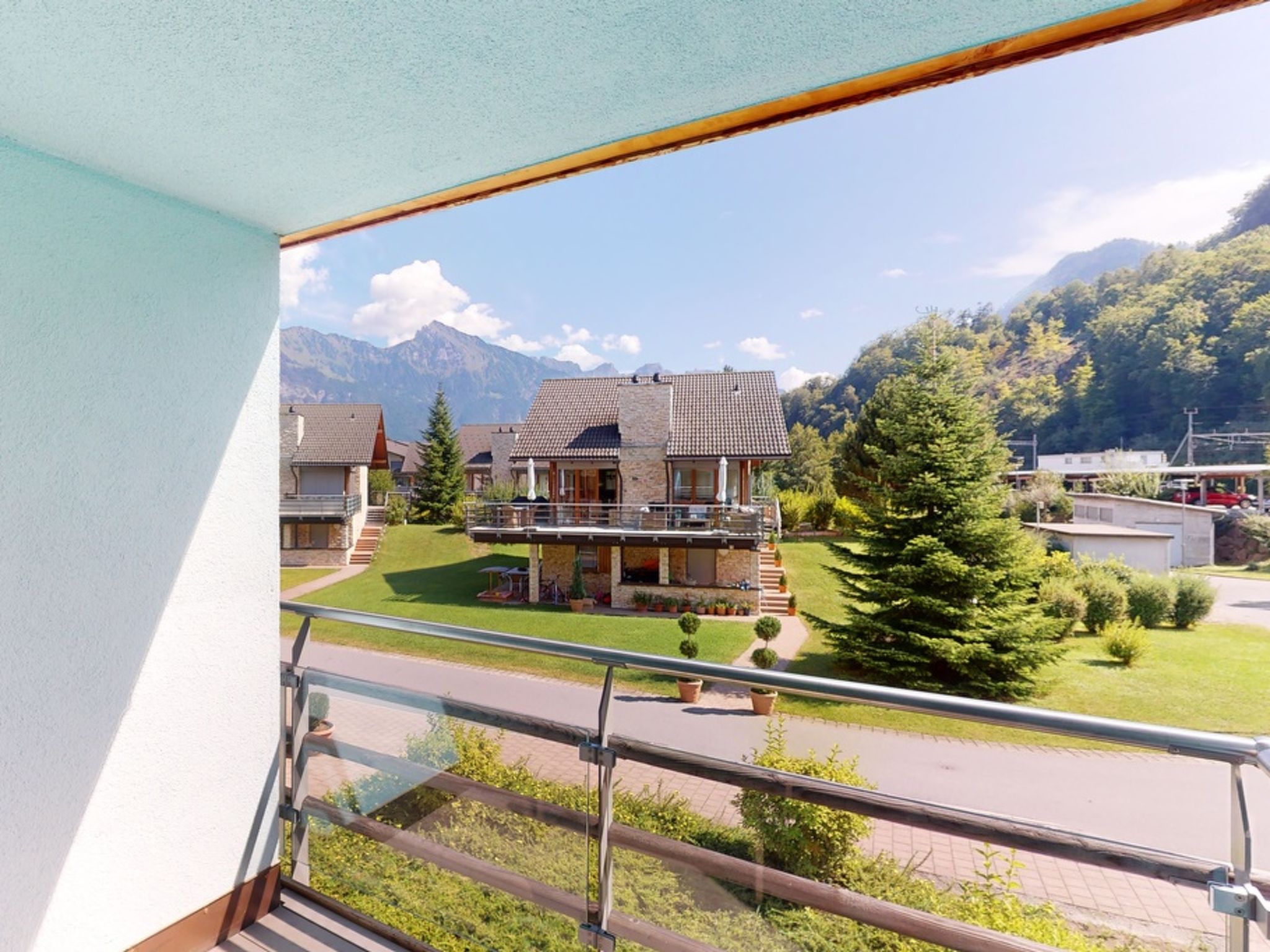 interhome-Walensee House & Apartments, (Unterterzen),
