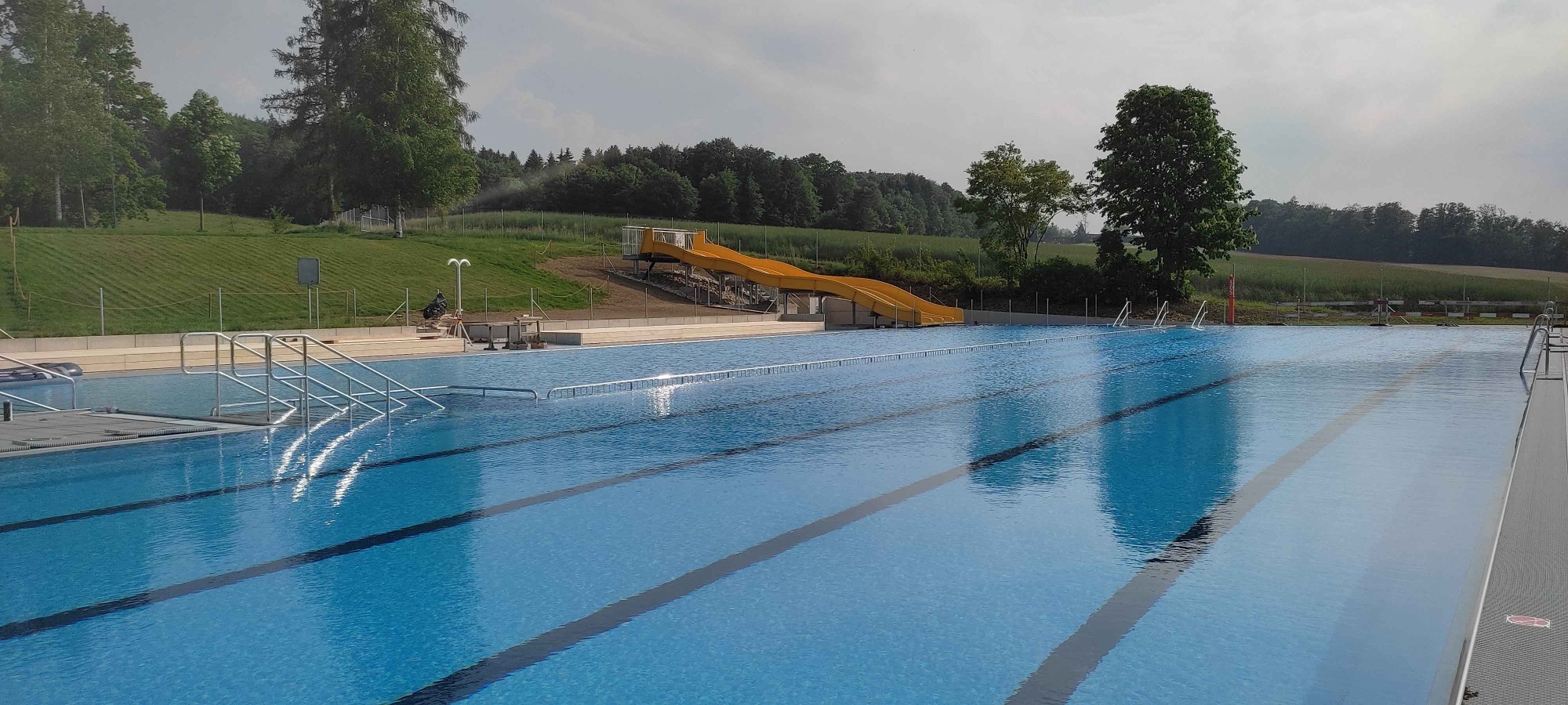 Schwimmbad, Messen