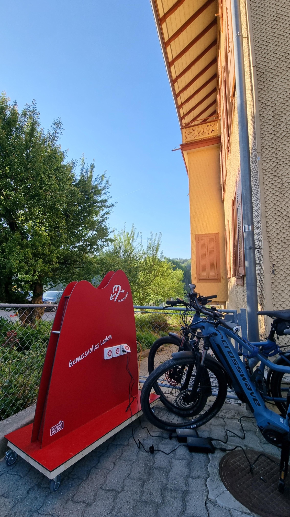 Stromhügel, die Ladestation der Herzroute