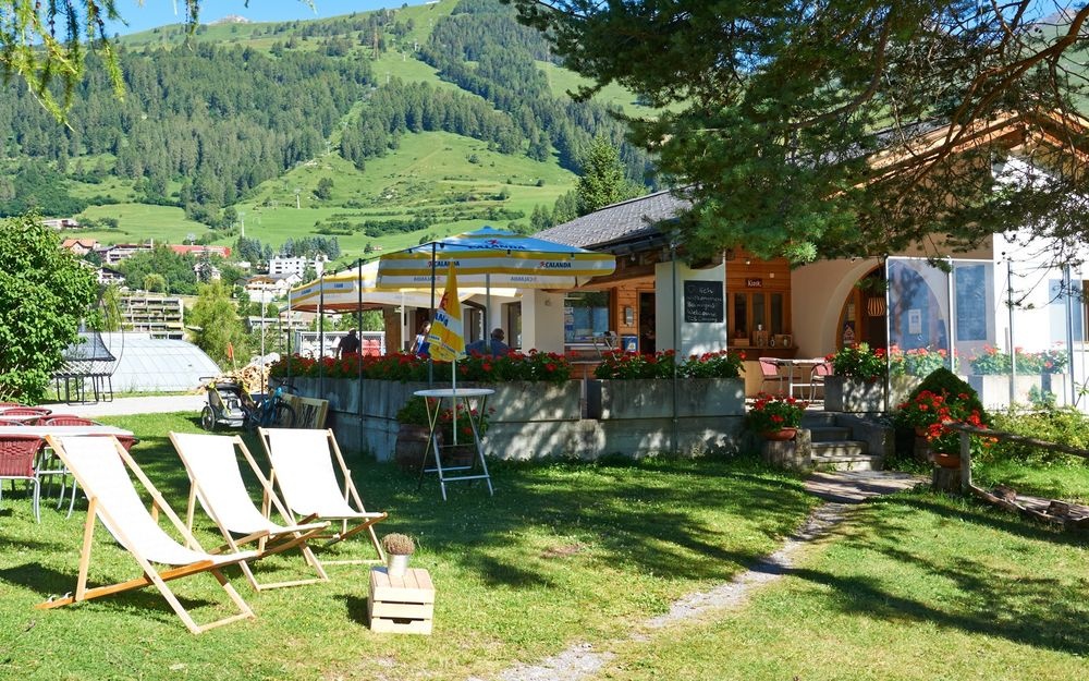 Gurlaina Café / Shop  – TCS Camping Scuol