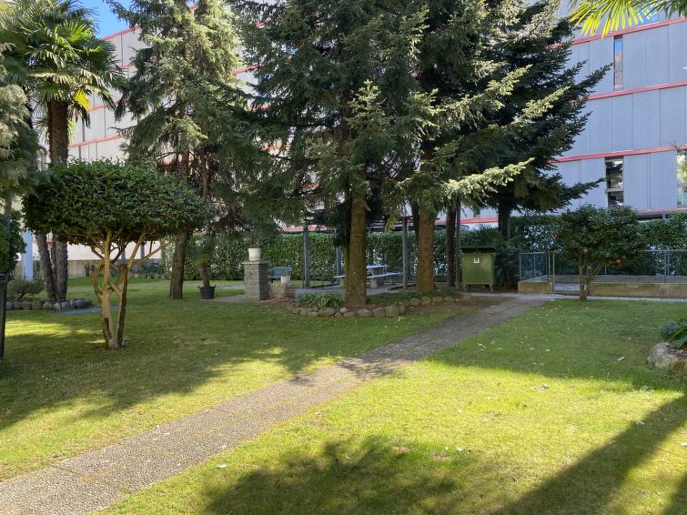 Robinia-City - F2D993D001441EEDB0F432F6F6D359F3