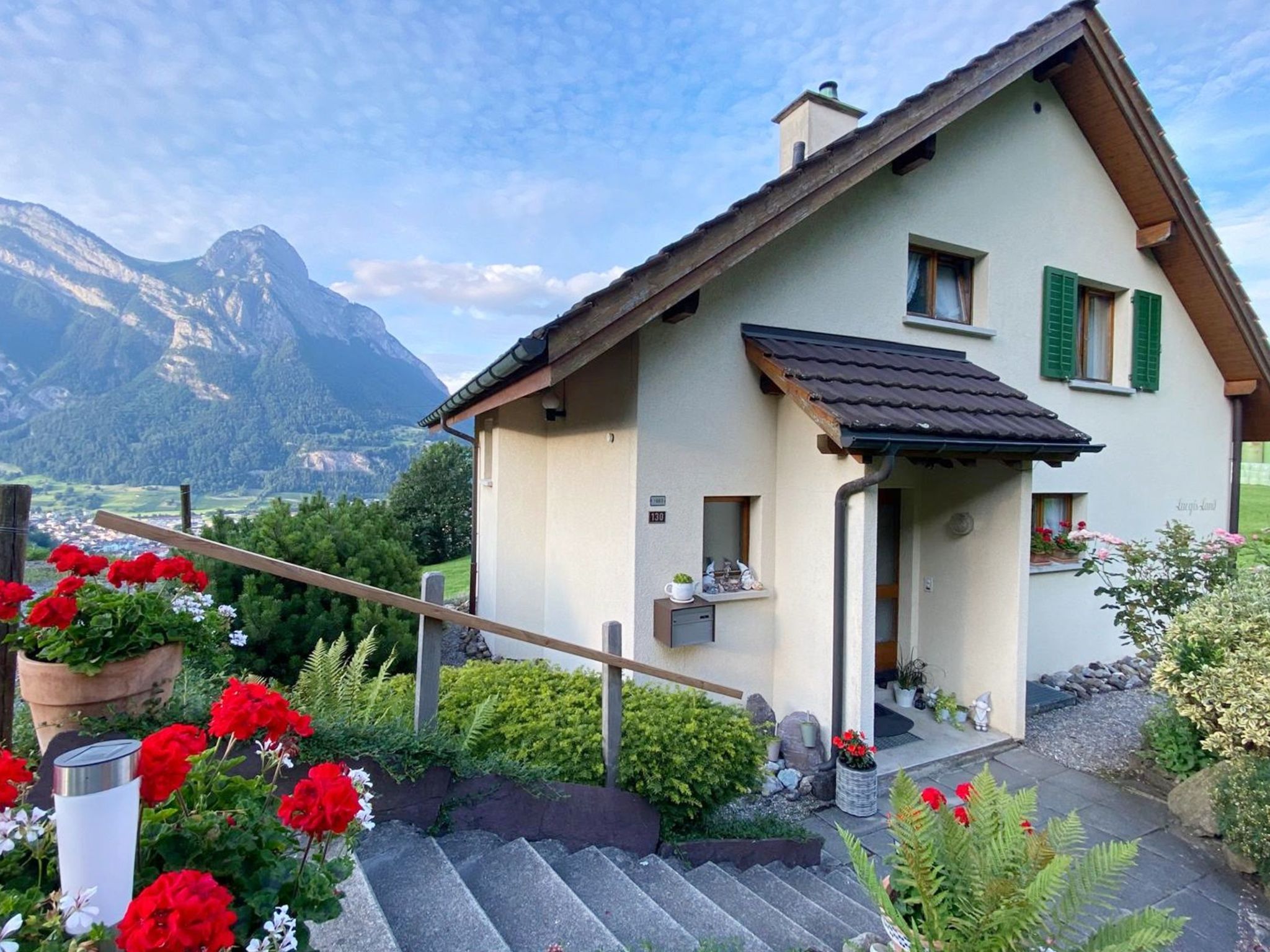 interhome-Lueg ins Land, (Mels),