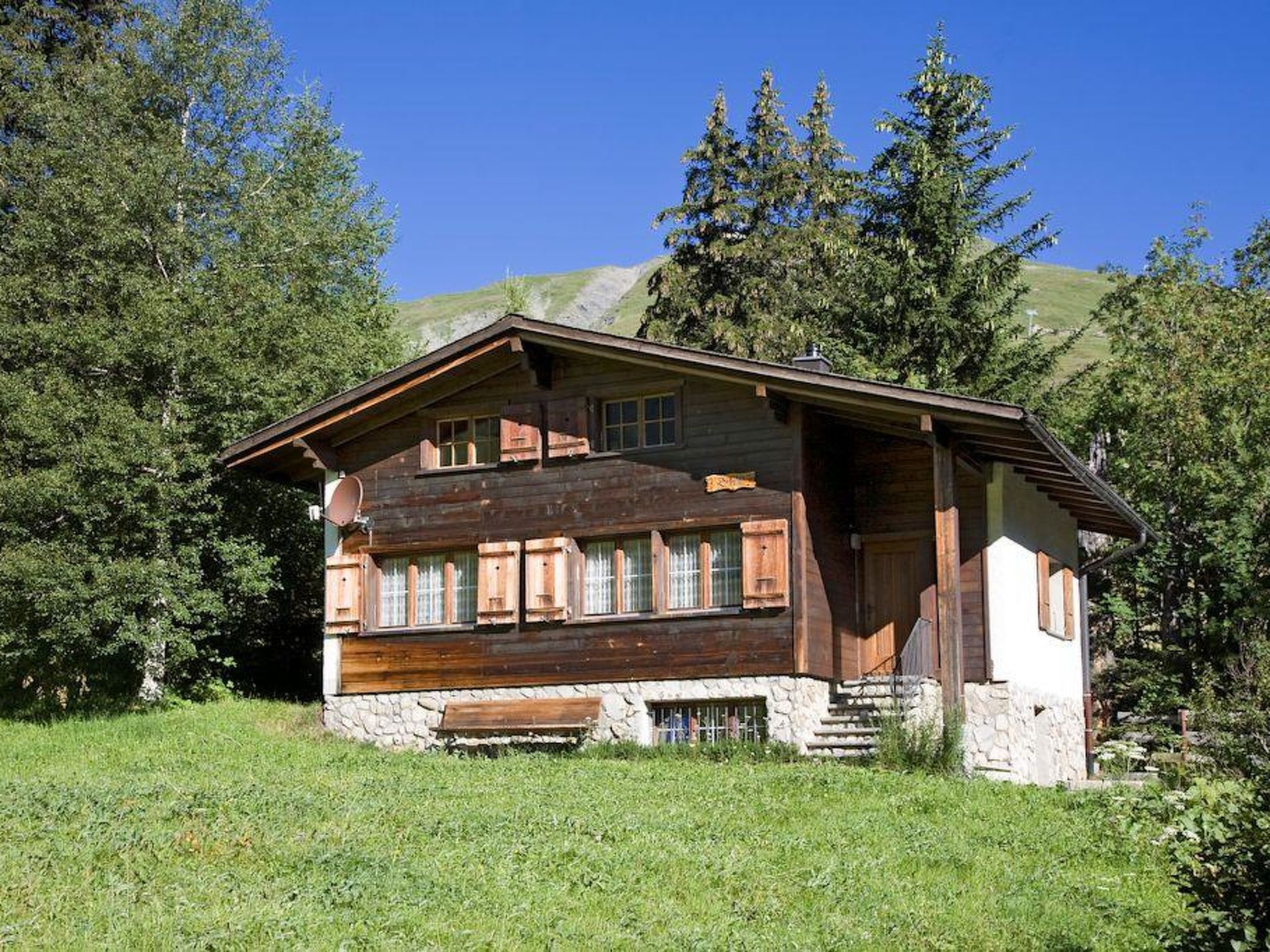 interhome-Schalmi Appartement/Fewo, Dusche, WC, 2 Schlafräume 3-Zimmerwohnung EG