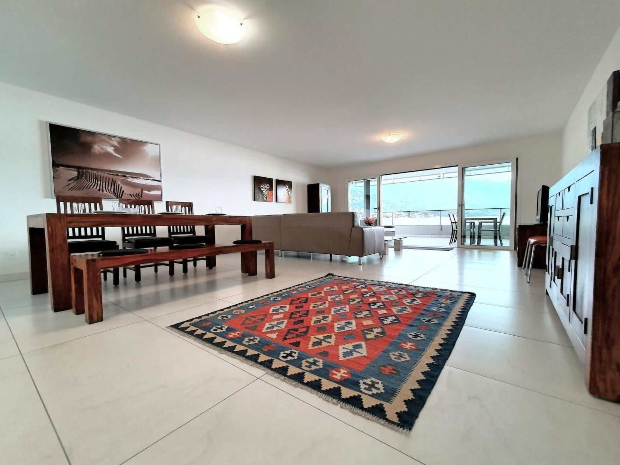 interhome-Lake View Penthouse 701