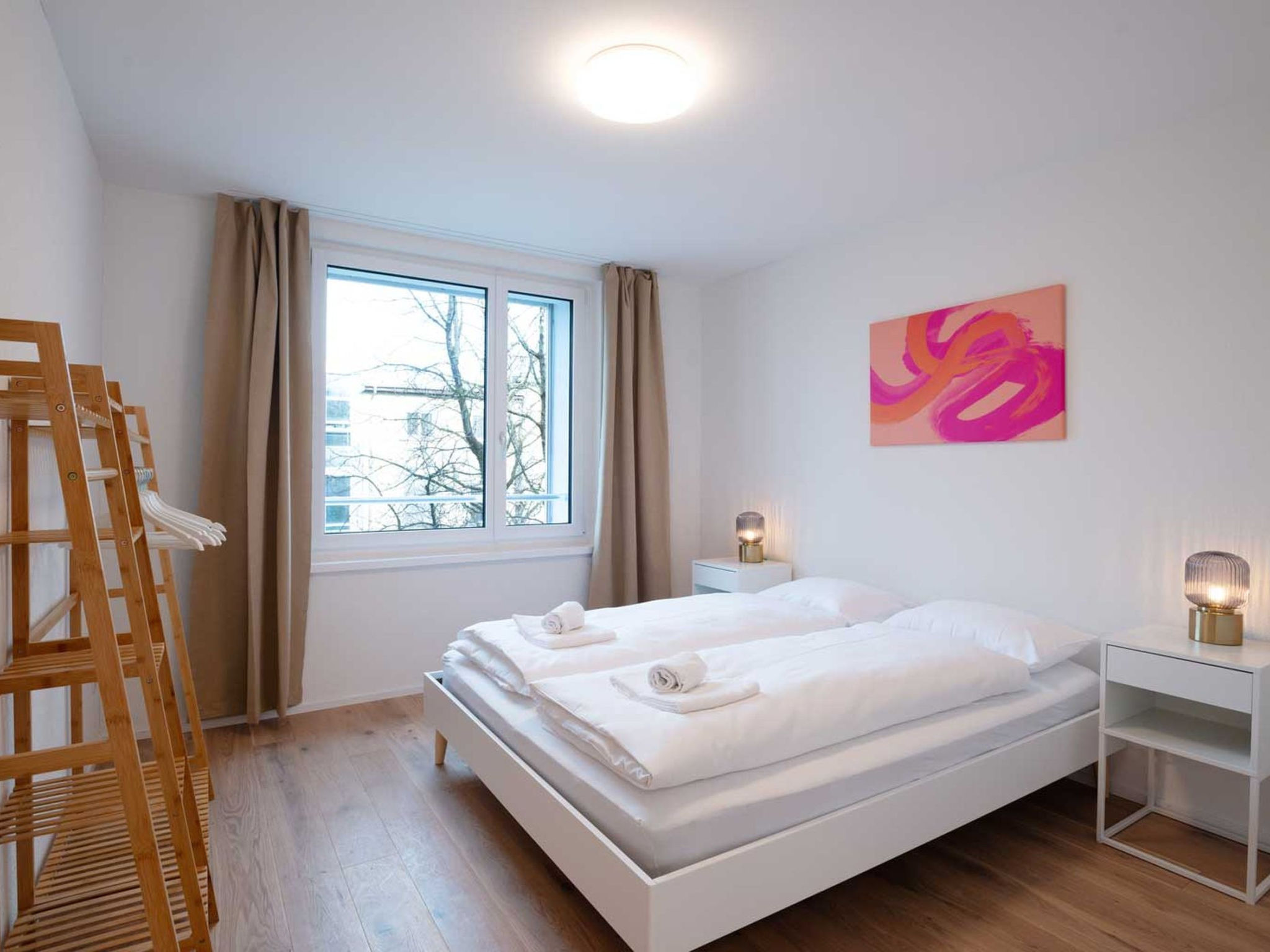 interhome-ZH Pink GF - Letzigrund HITrental Apartment