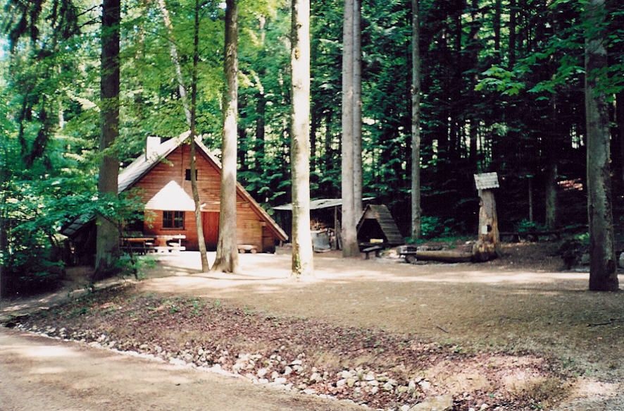 Waldhütte Ormalingen