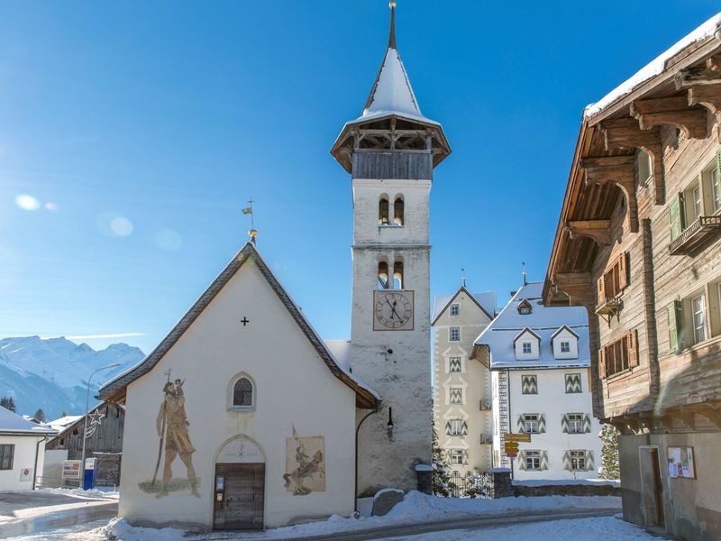 Kapelle Sogn Roc e Sogn Bistgaun, Vella
