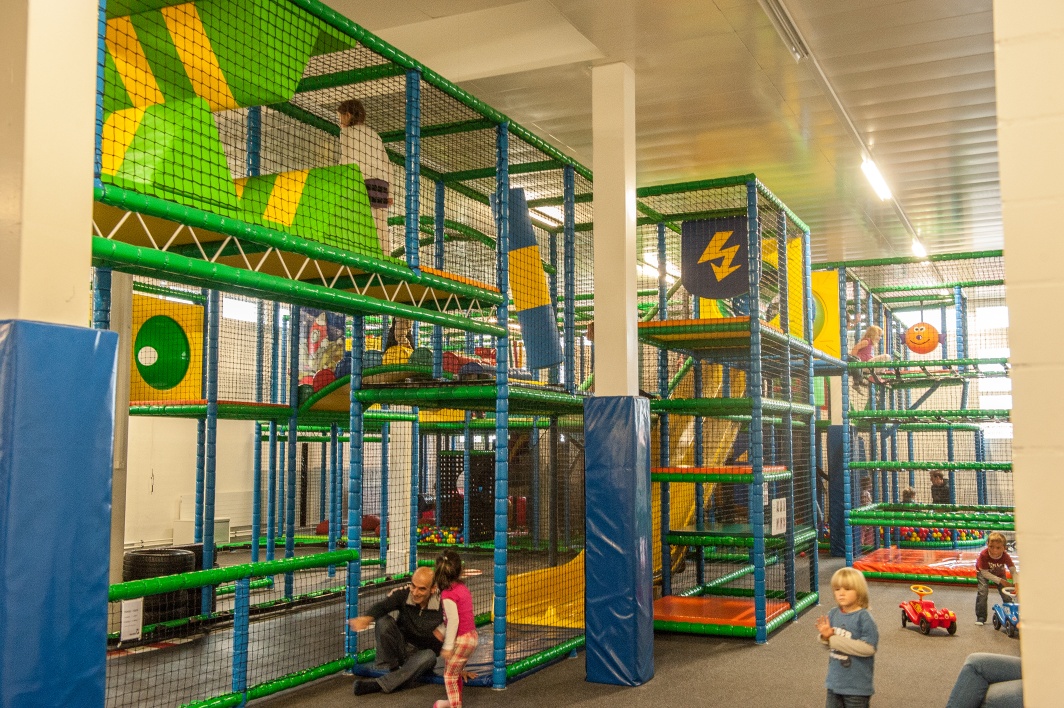Indoorspielplatz und Trampolinpark Fägnäscht